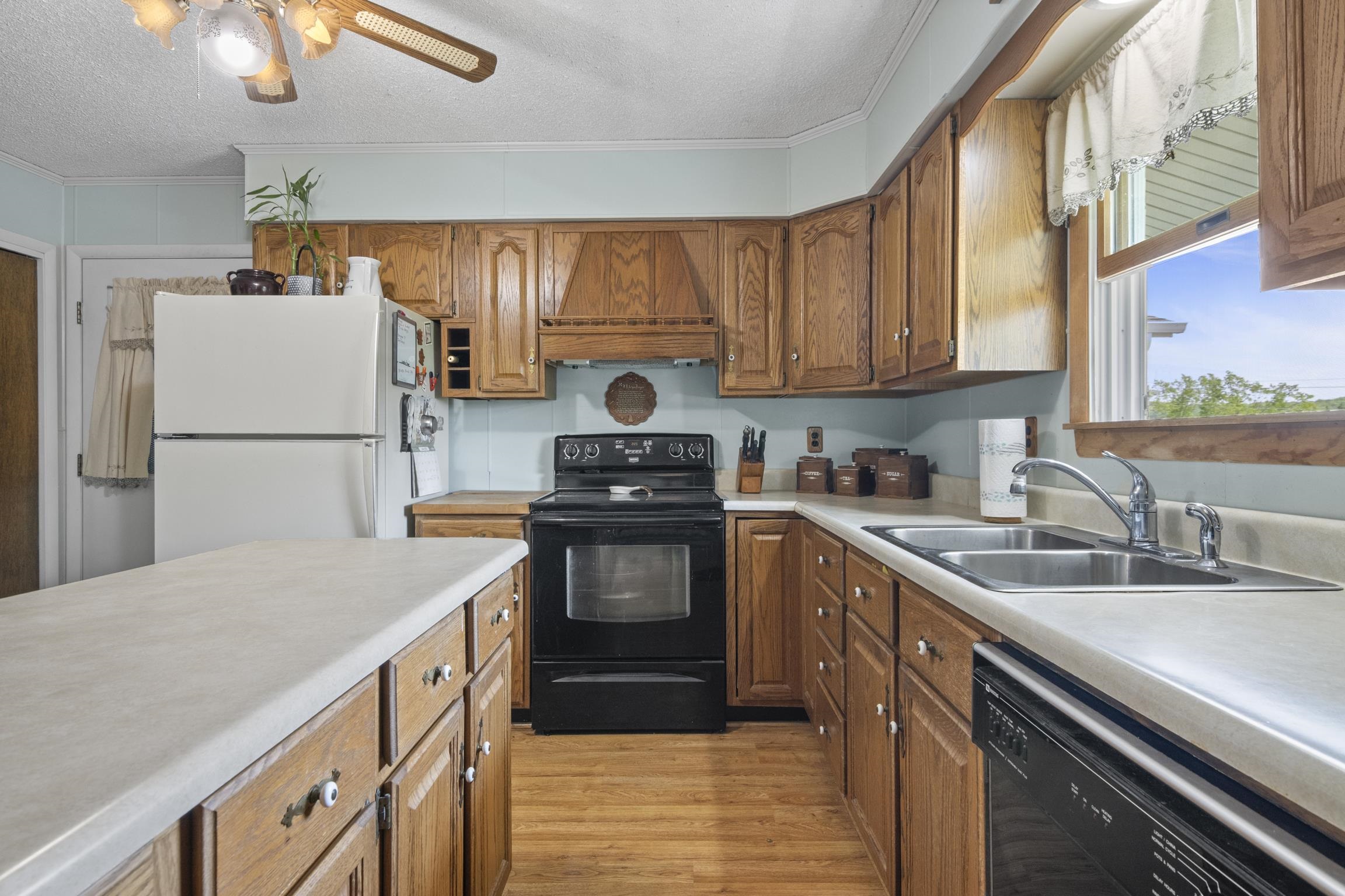 3218 Plum Valley Road NW
