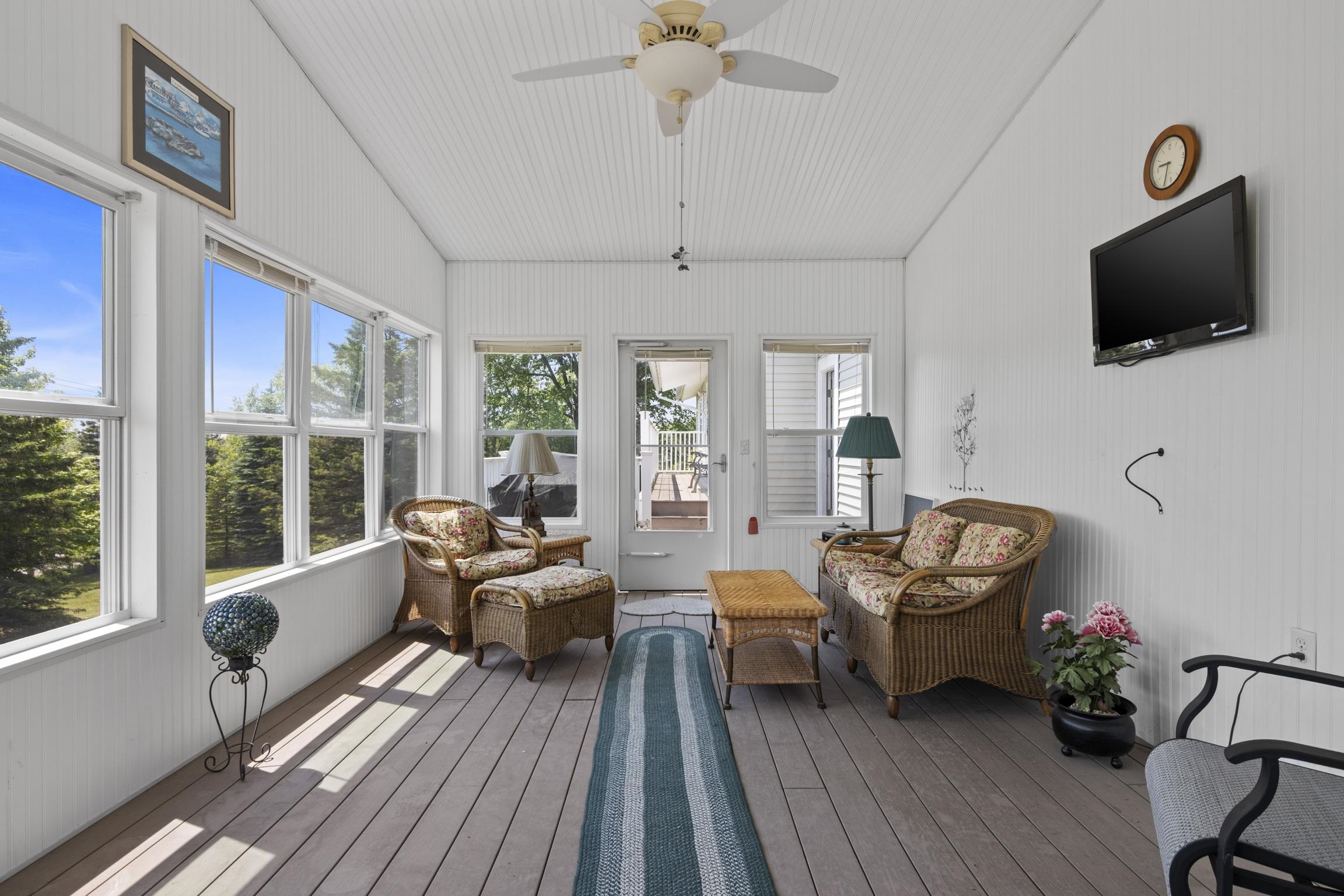 3218 Plum Valley Road NW