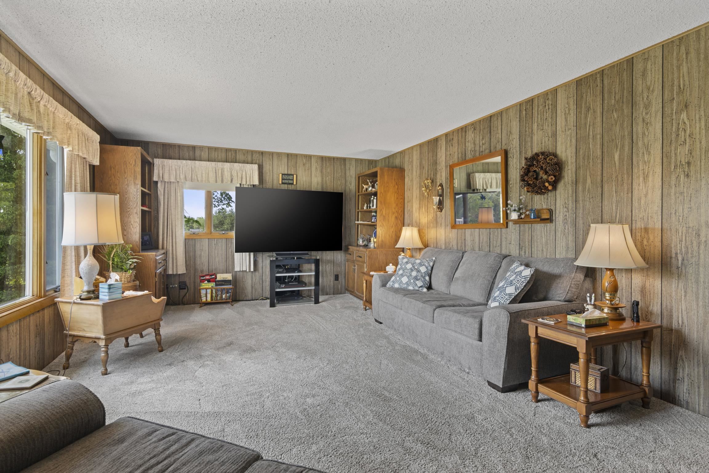 3218 Plum Valley Road NW