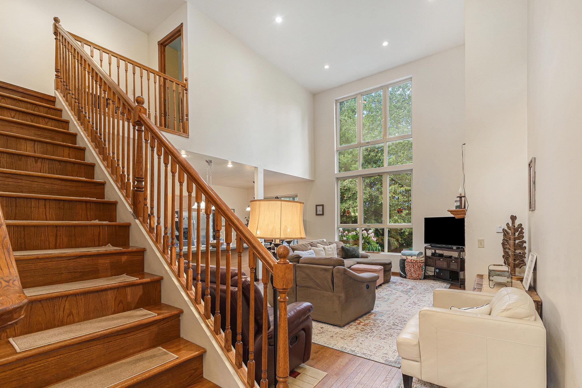 859 Pine Grove