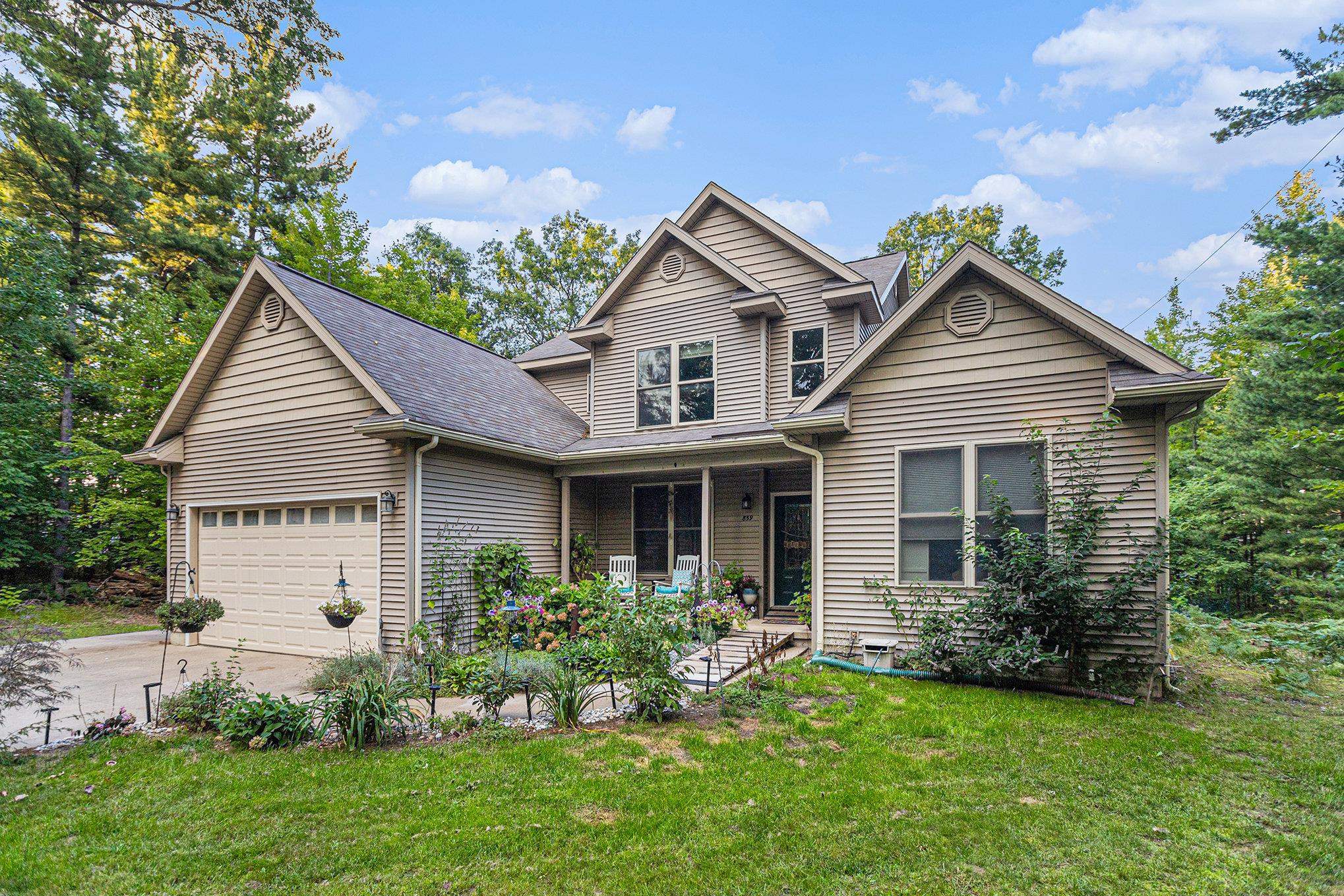 859 Pine Grove