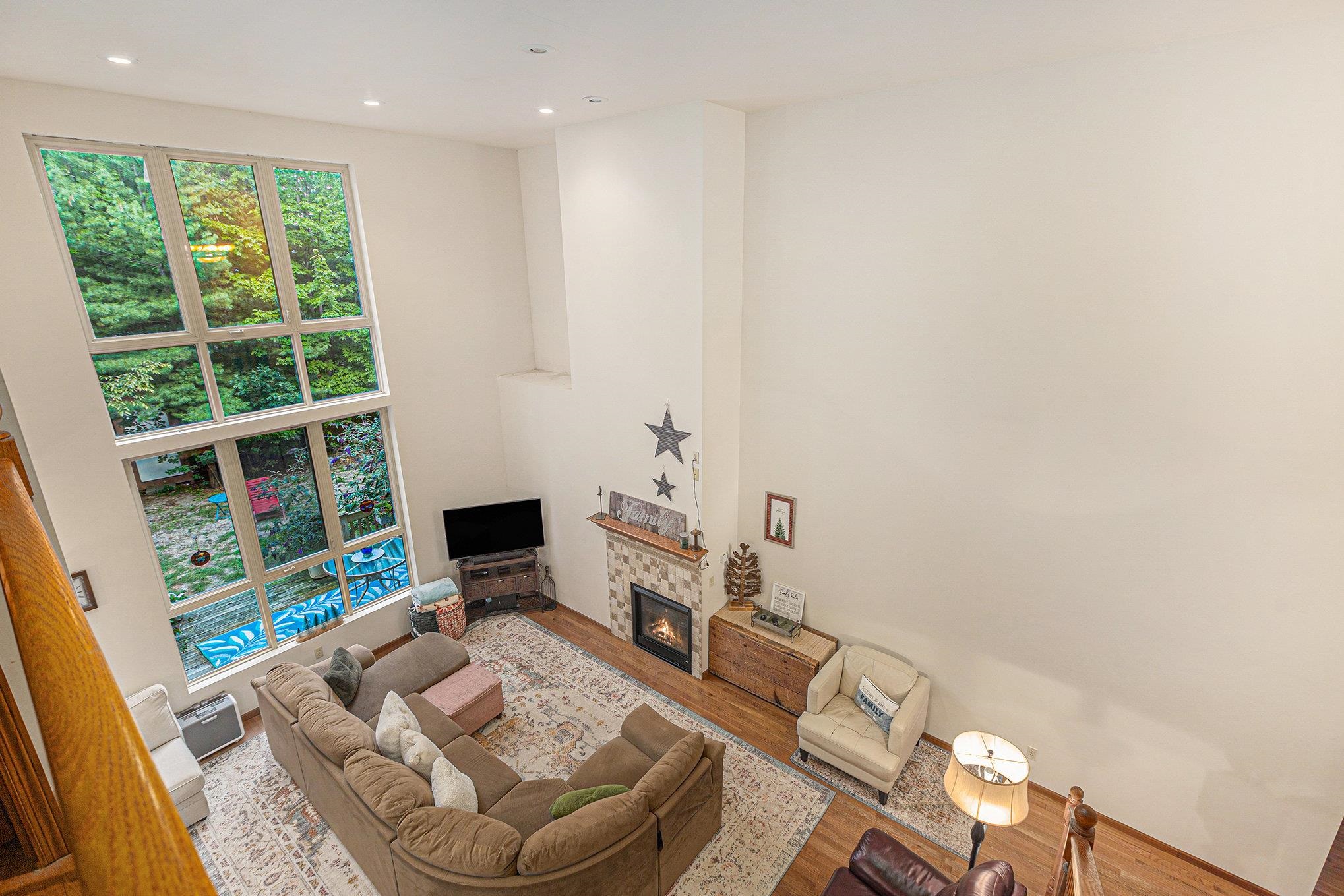 859 Pine Grove
