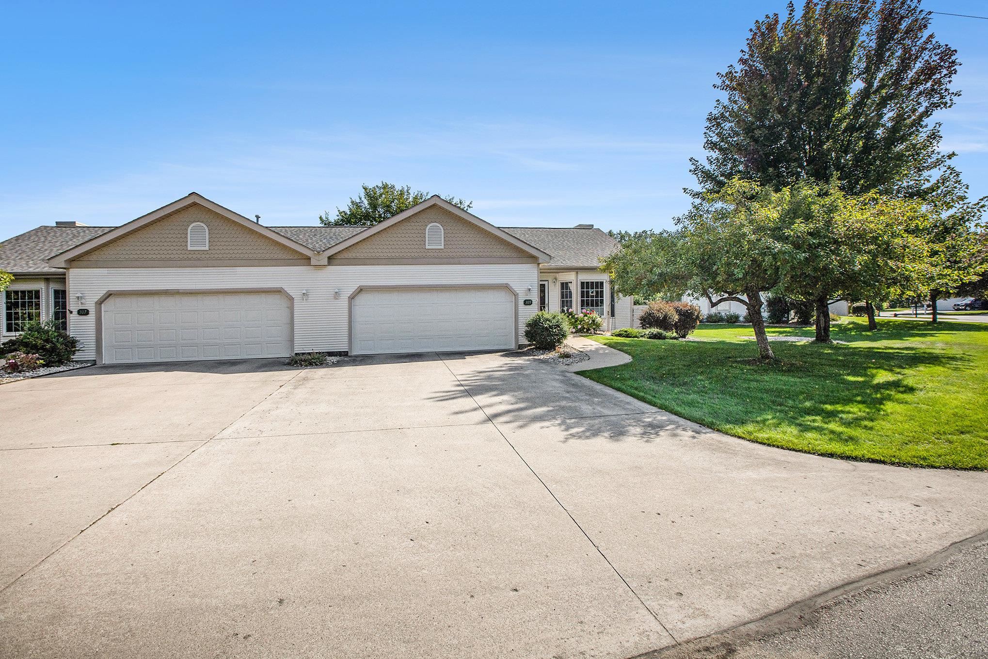 309 Golf View Lane