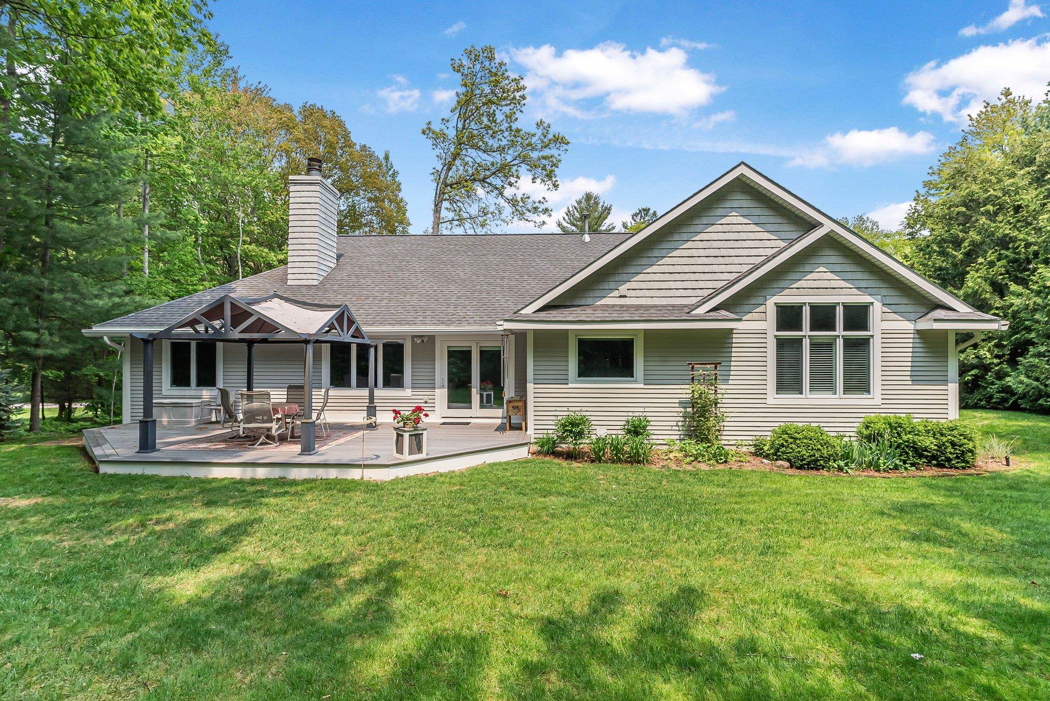 9111 Settlers Lane