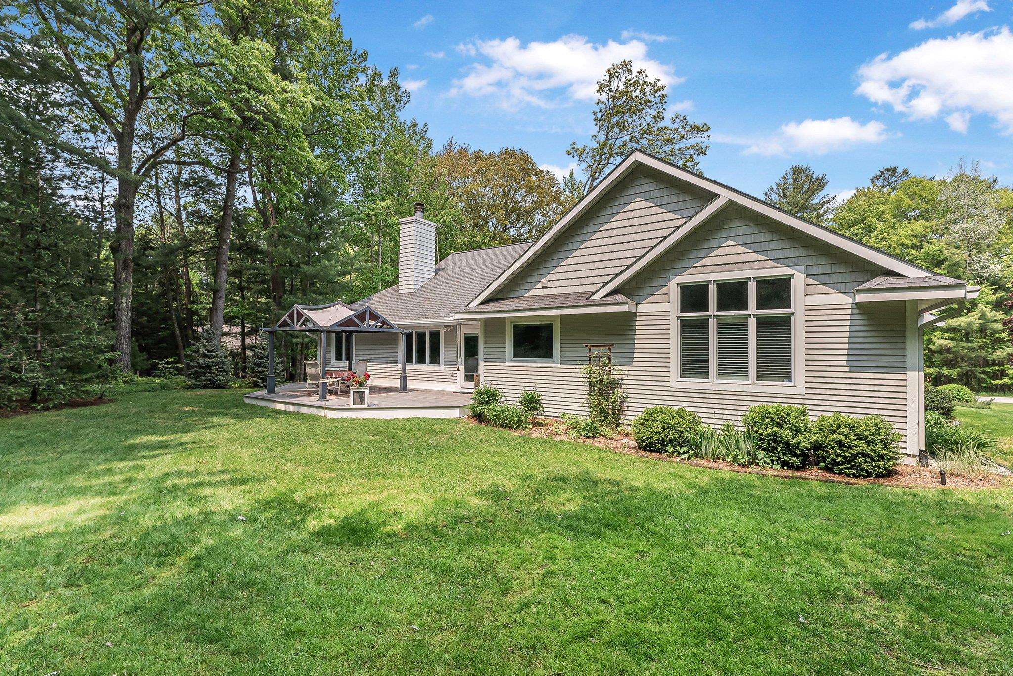 9111 Settlers Lane