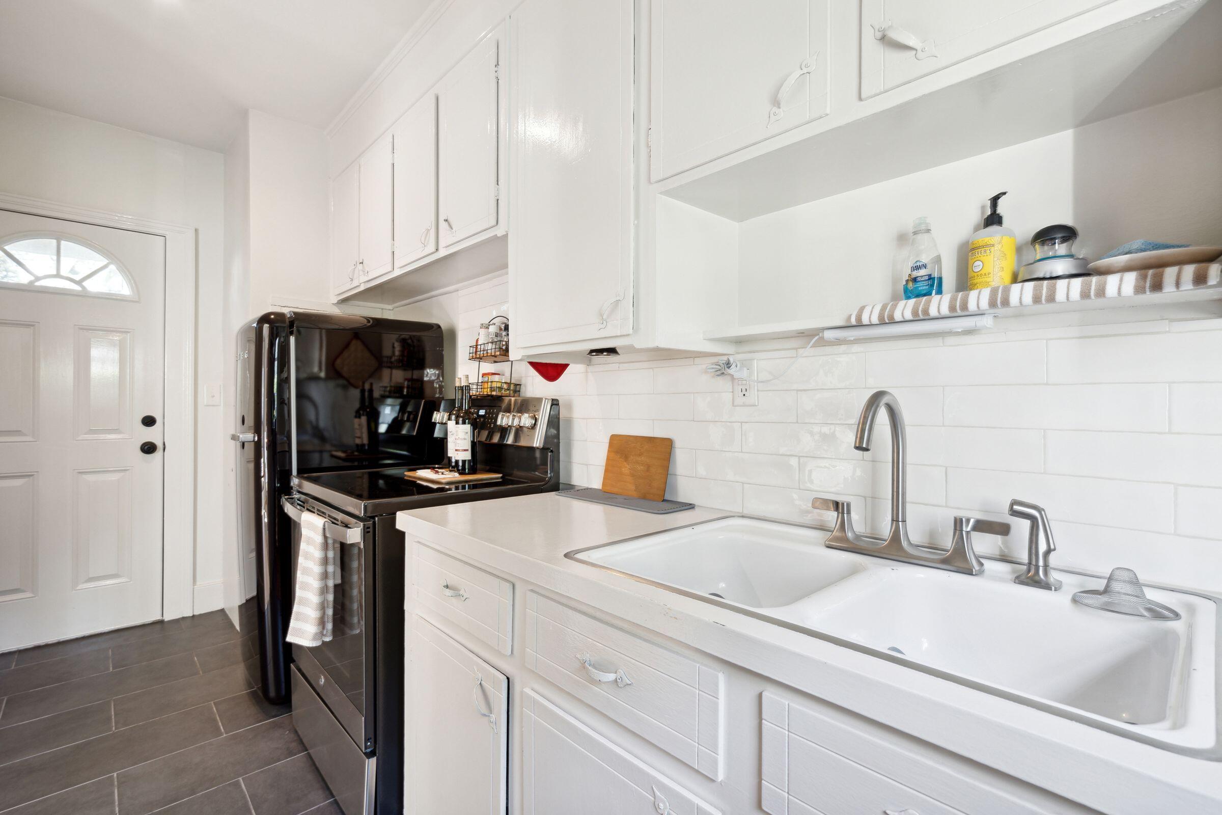 9 Franklin Street Unit: E