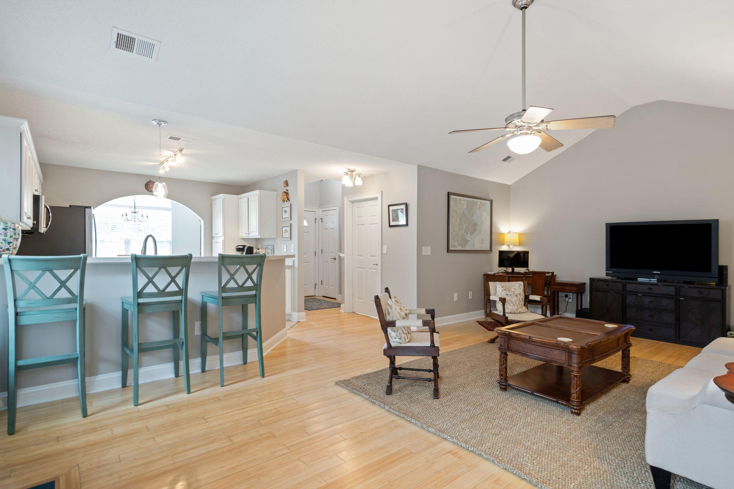 3046 Penny Lane