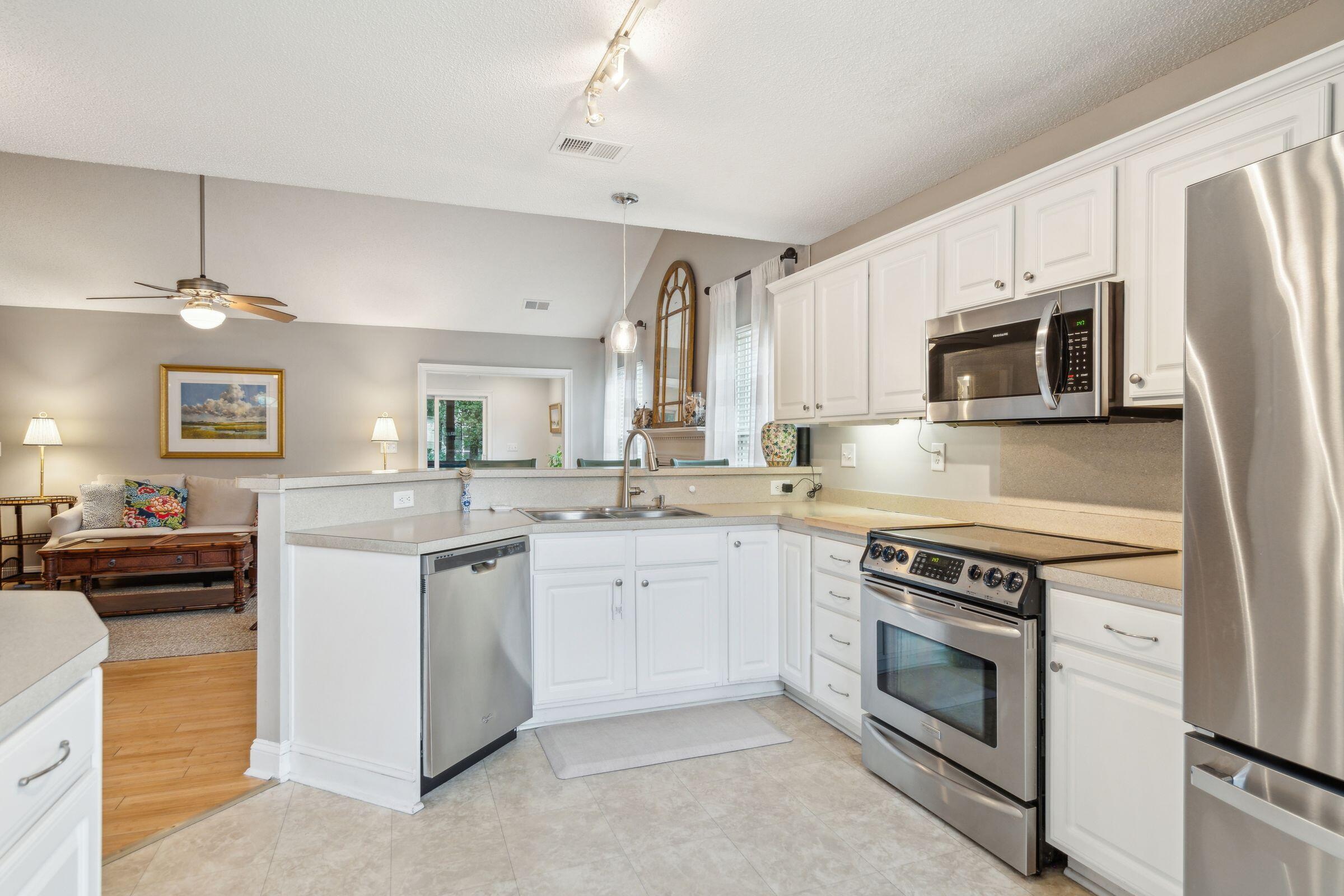 3046 Penny Lane