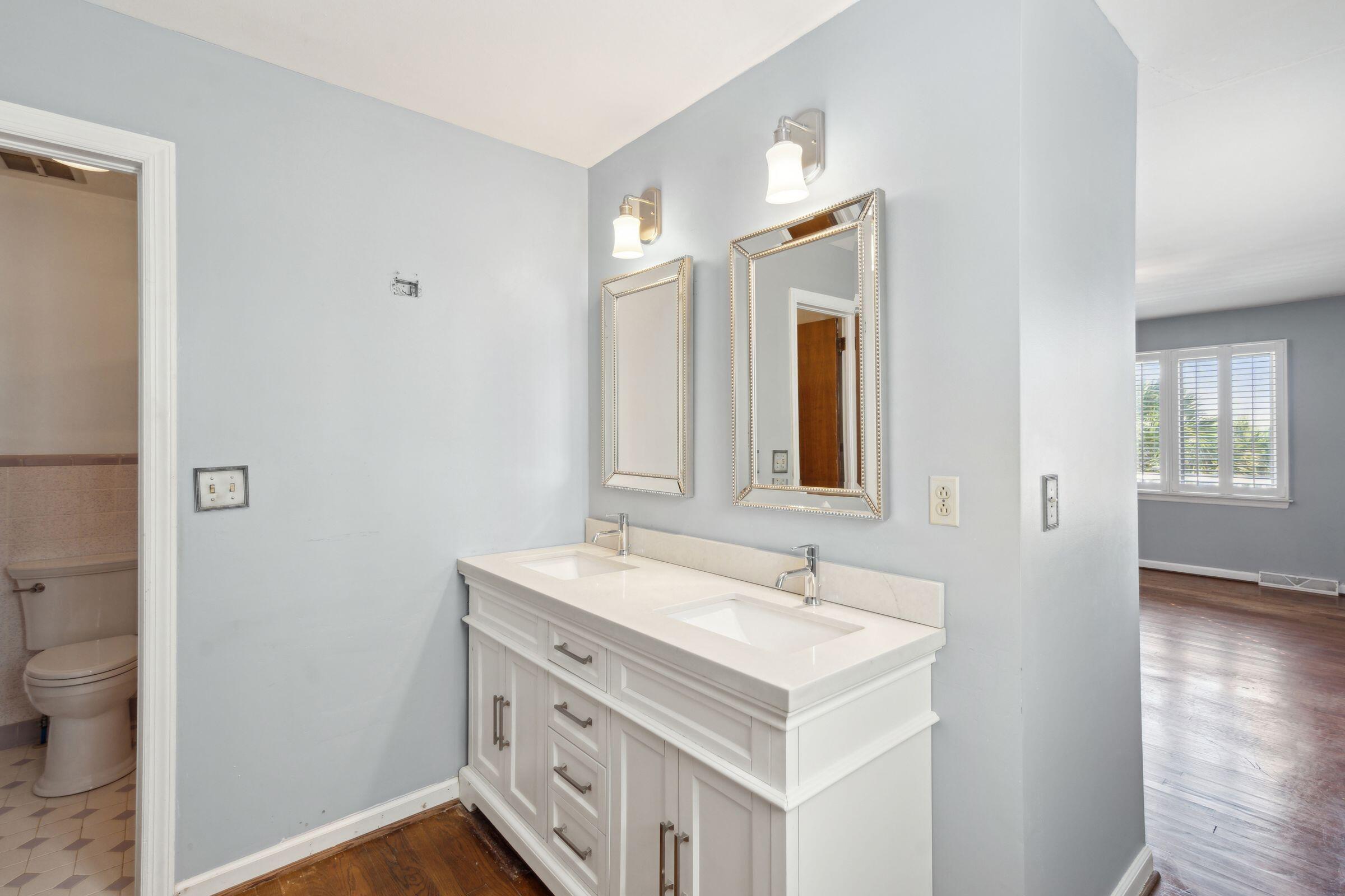 1530 Oak Island Drive