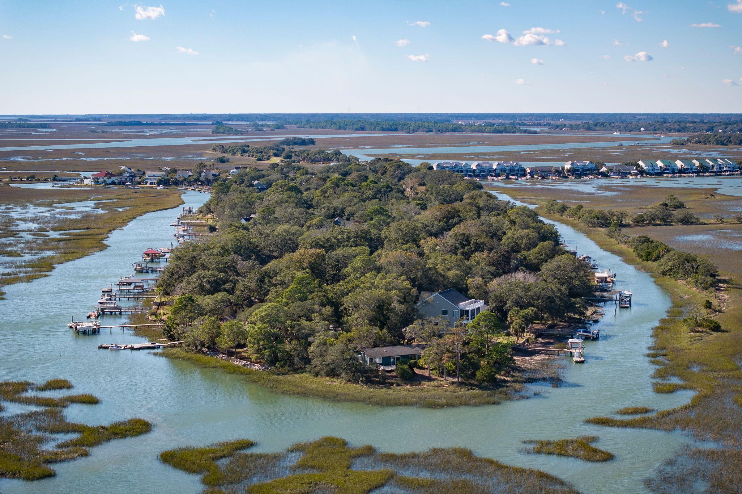 1530 Oak Island Drive
