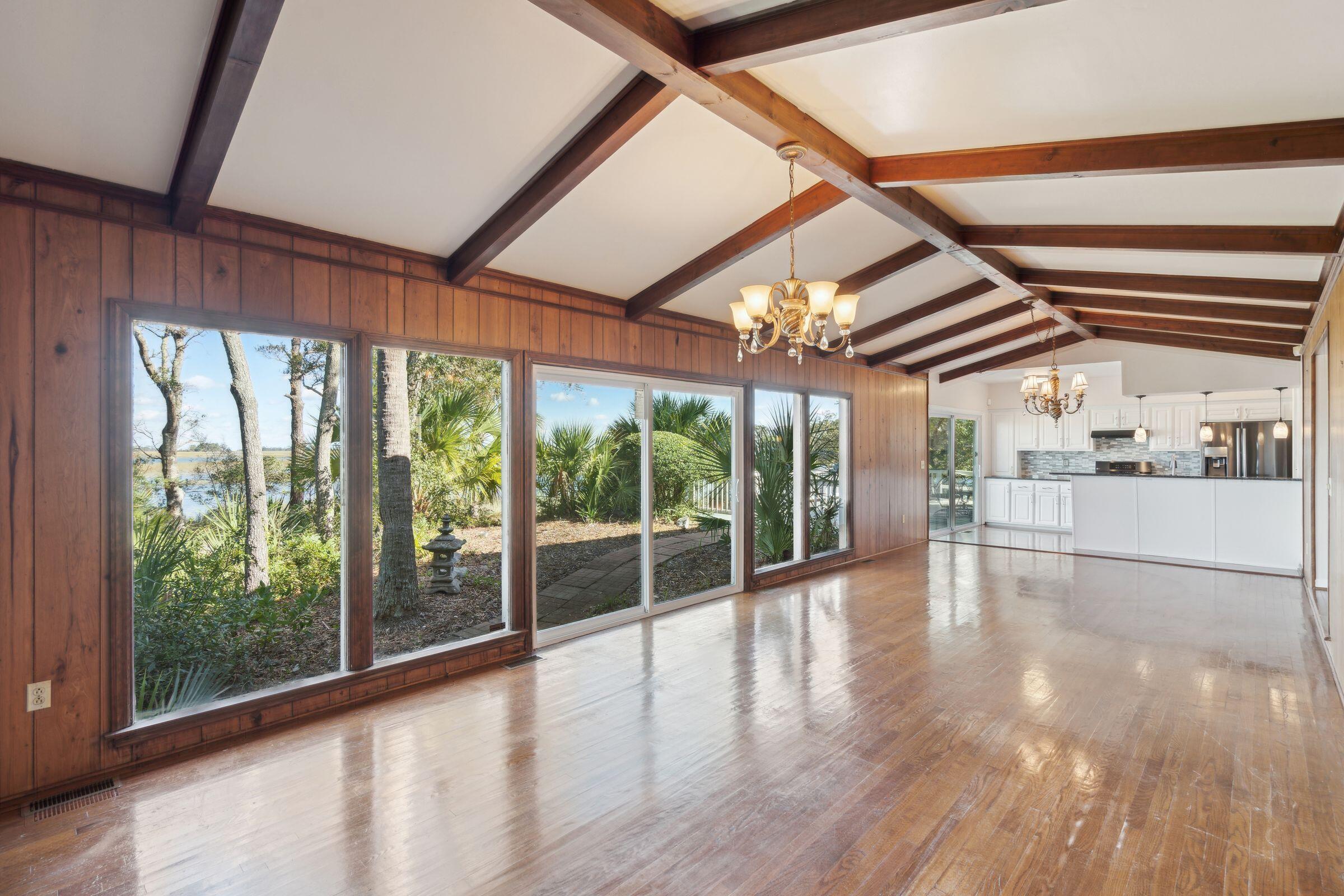 1530 Oak Island Drive