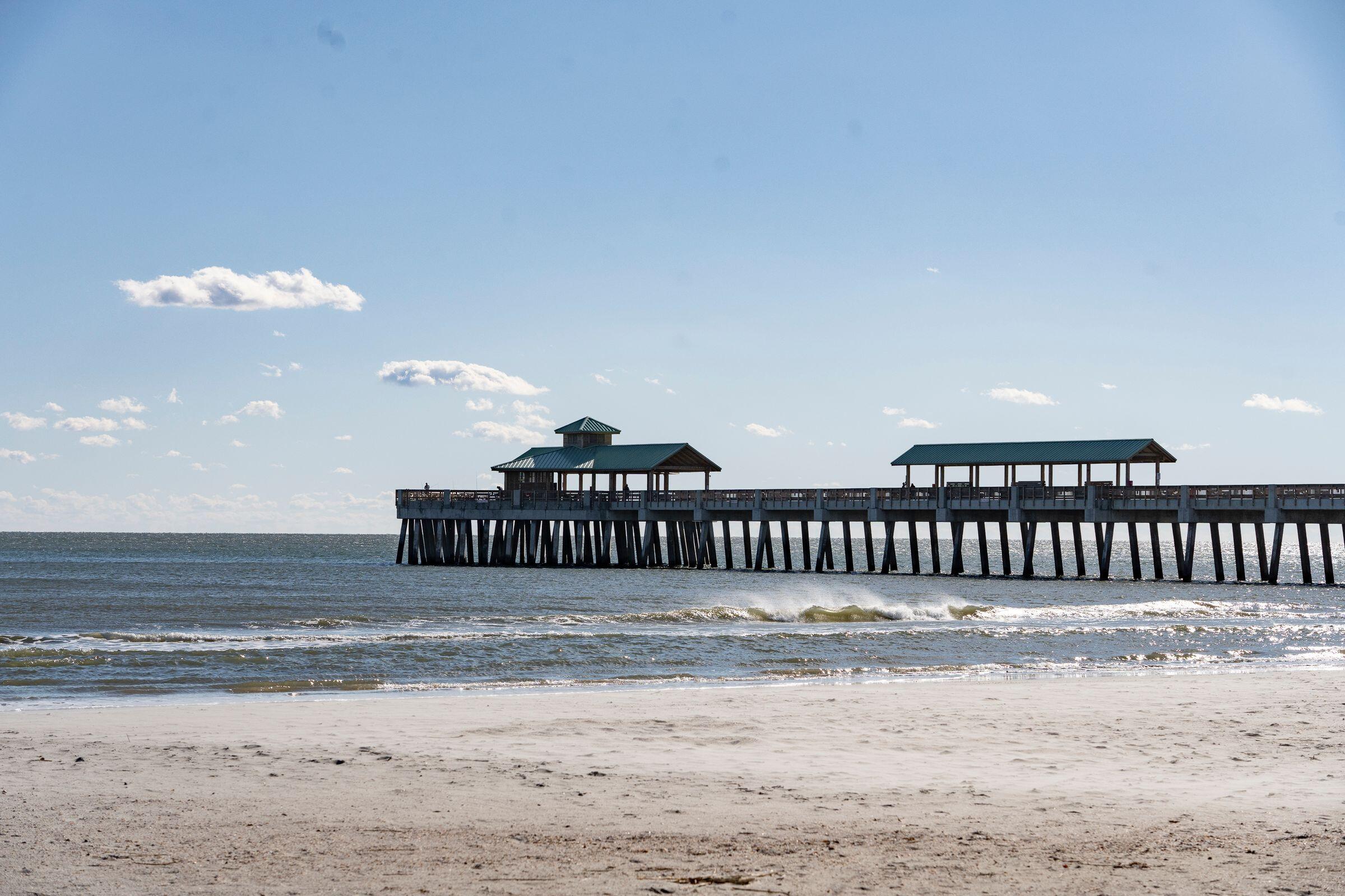 1530 Oak Island Drive