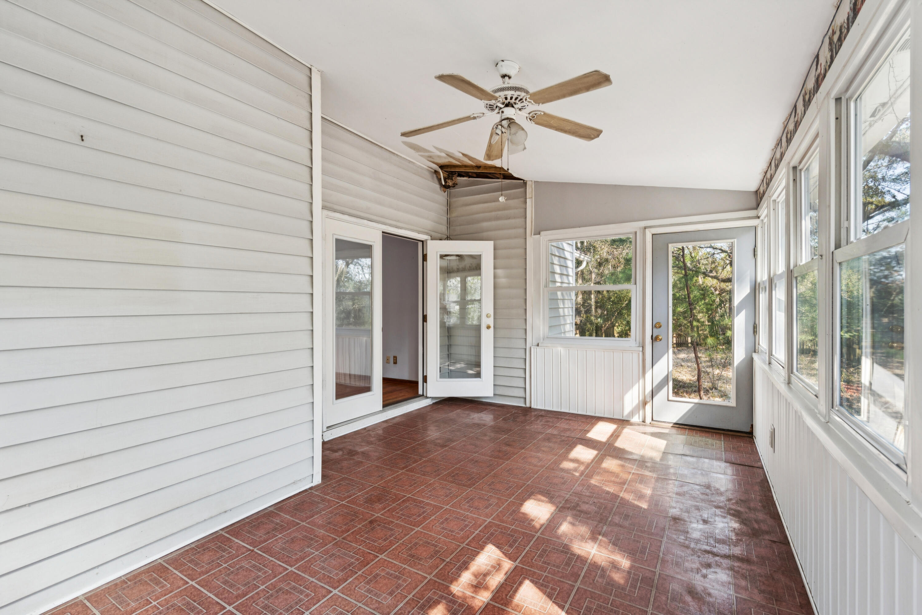 2627 Sun Beam Way