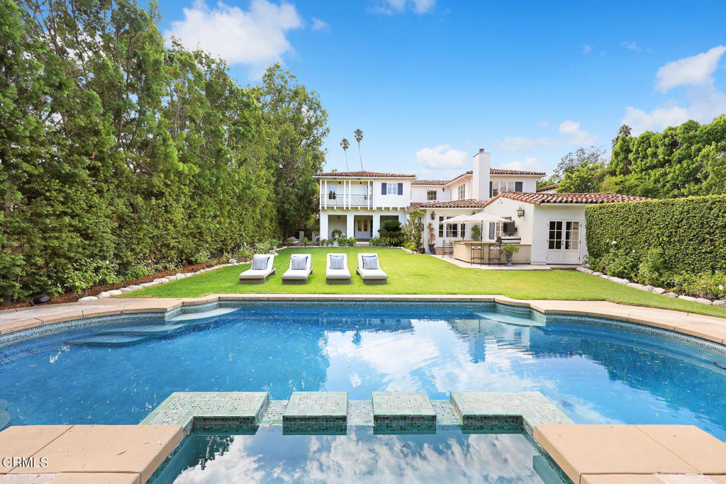 670 San Marino Avenue