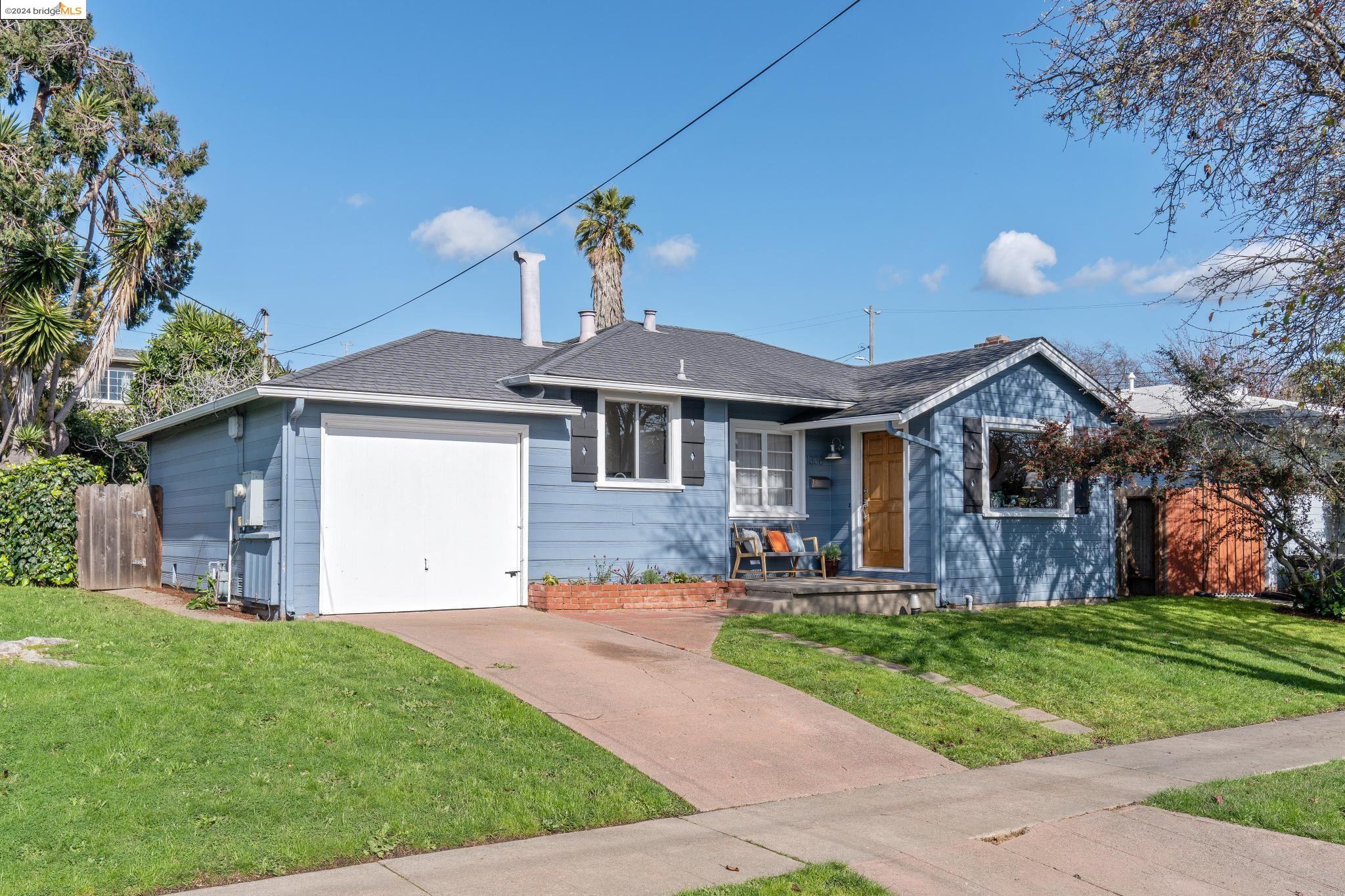 1358 Mariposa St