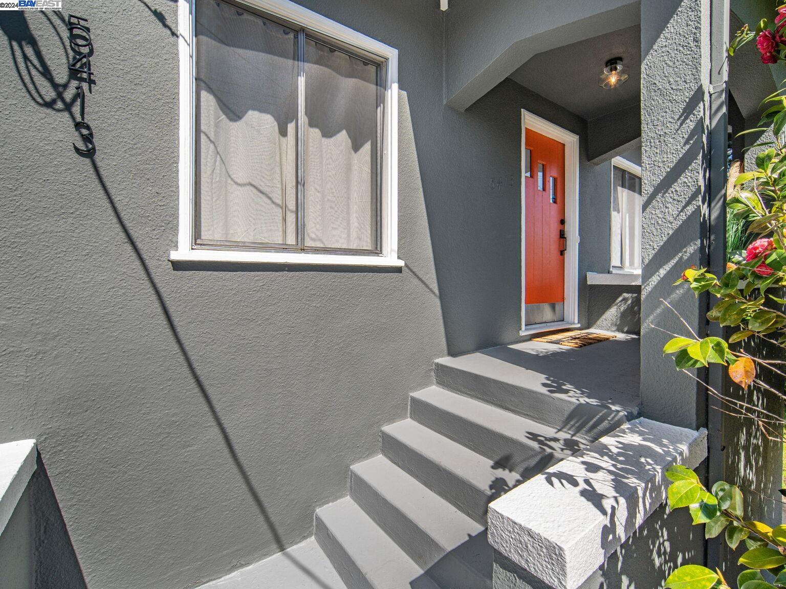 5413 Claremont Ave
