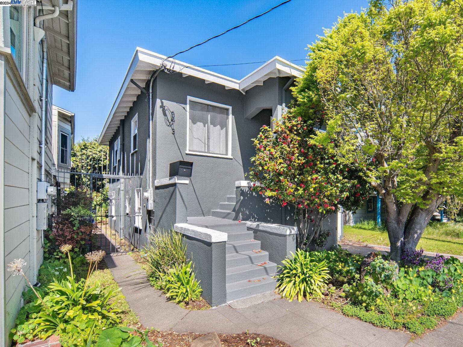5413 Claremont Ave
