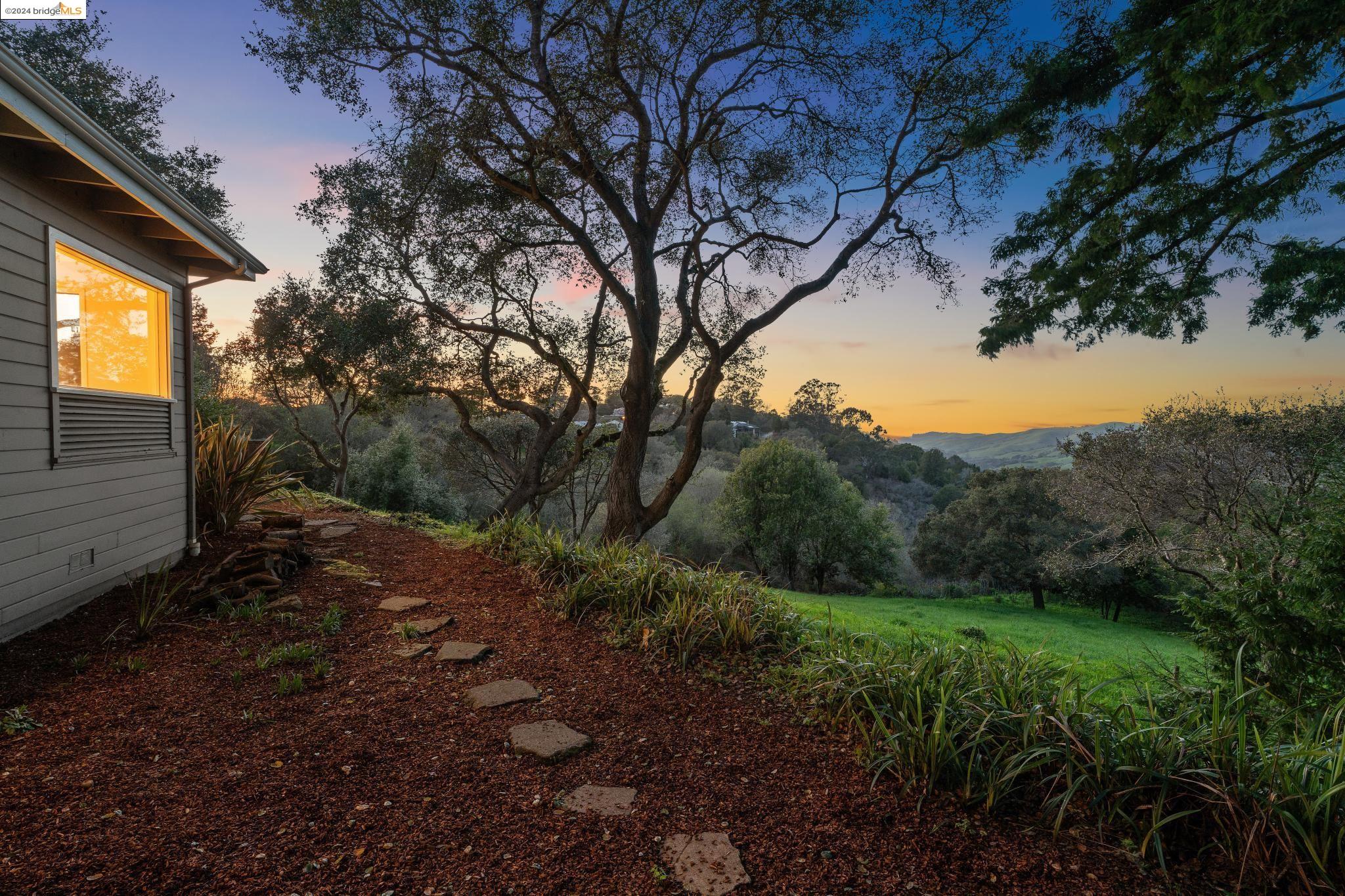 245 Los Altos Dr
