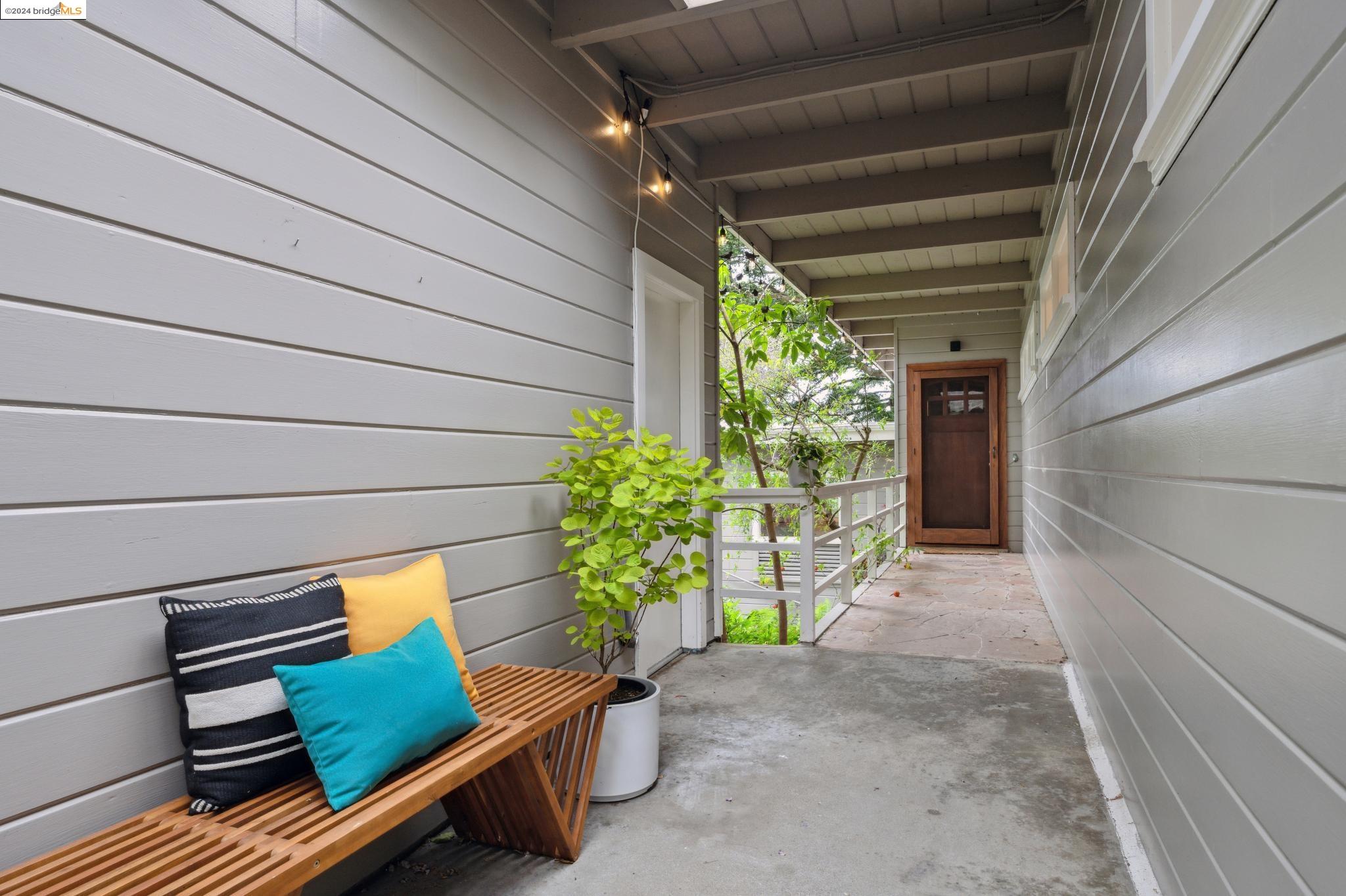 245 Los Altos Dr