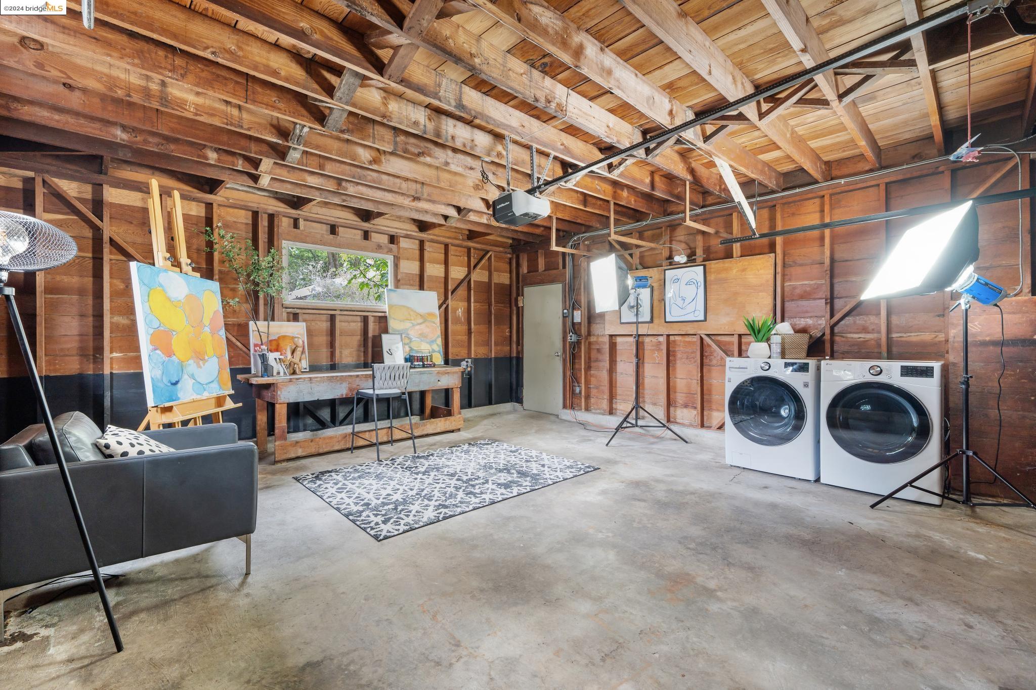 245 Los Altos Dr