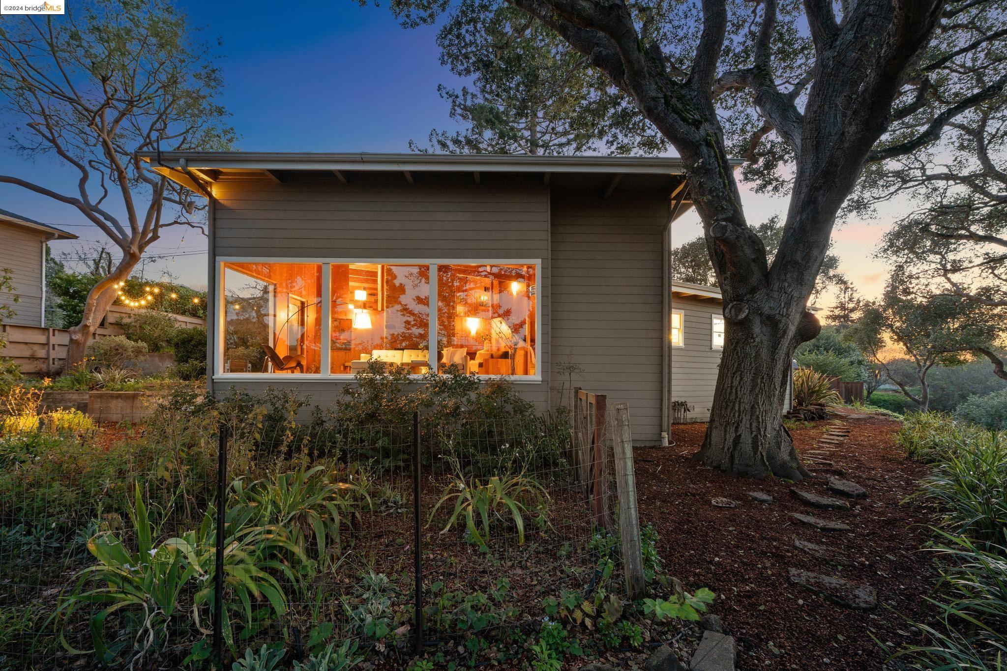 245 Los Altos Dr