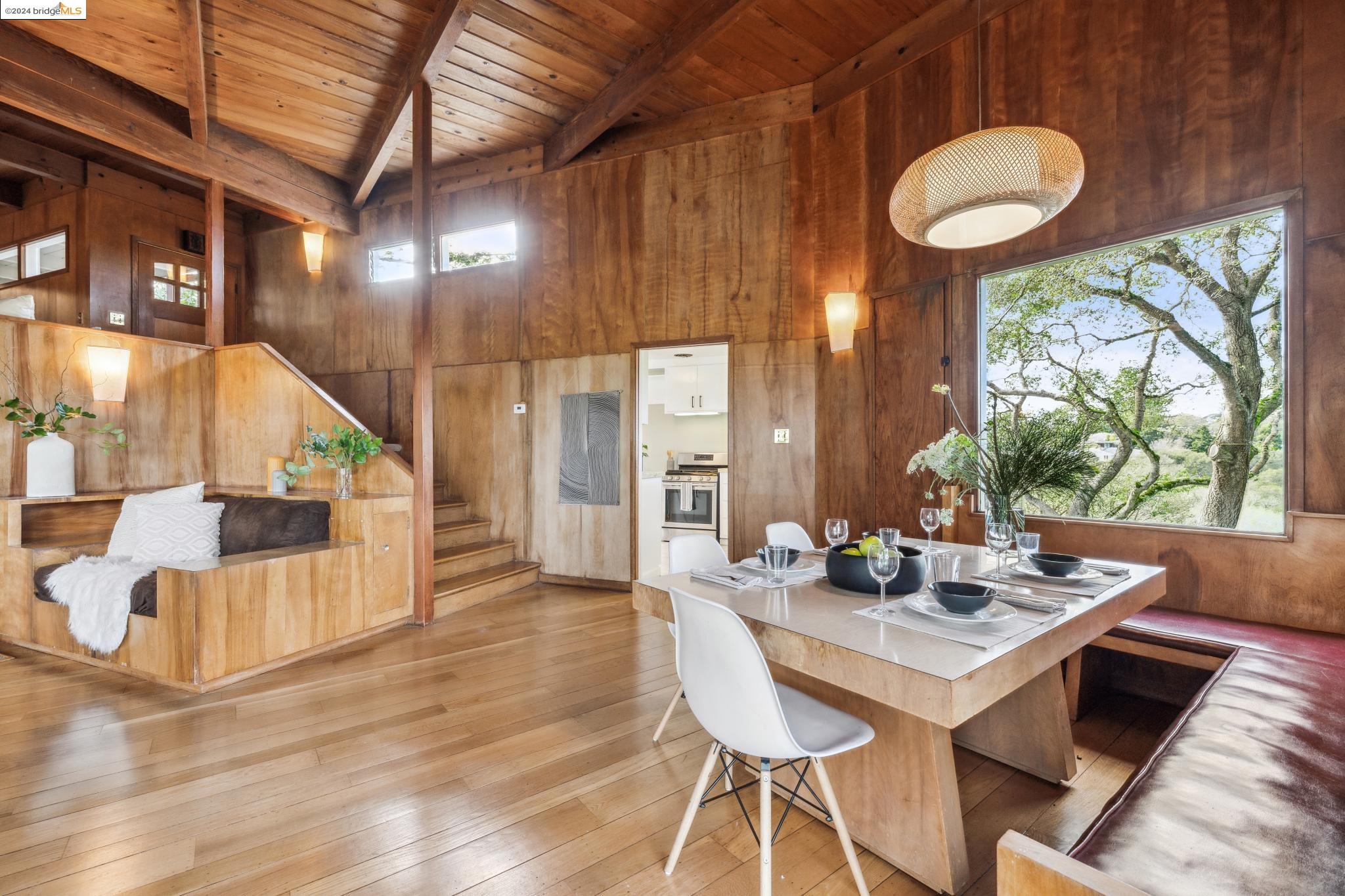 245 Los Altos Dr