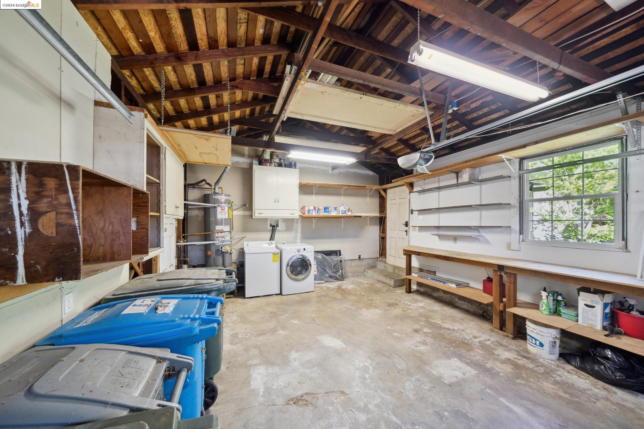 1324 Carl Ave
