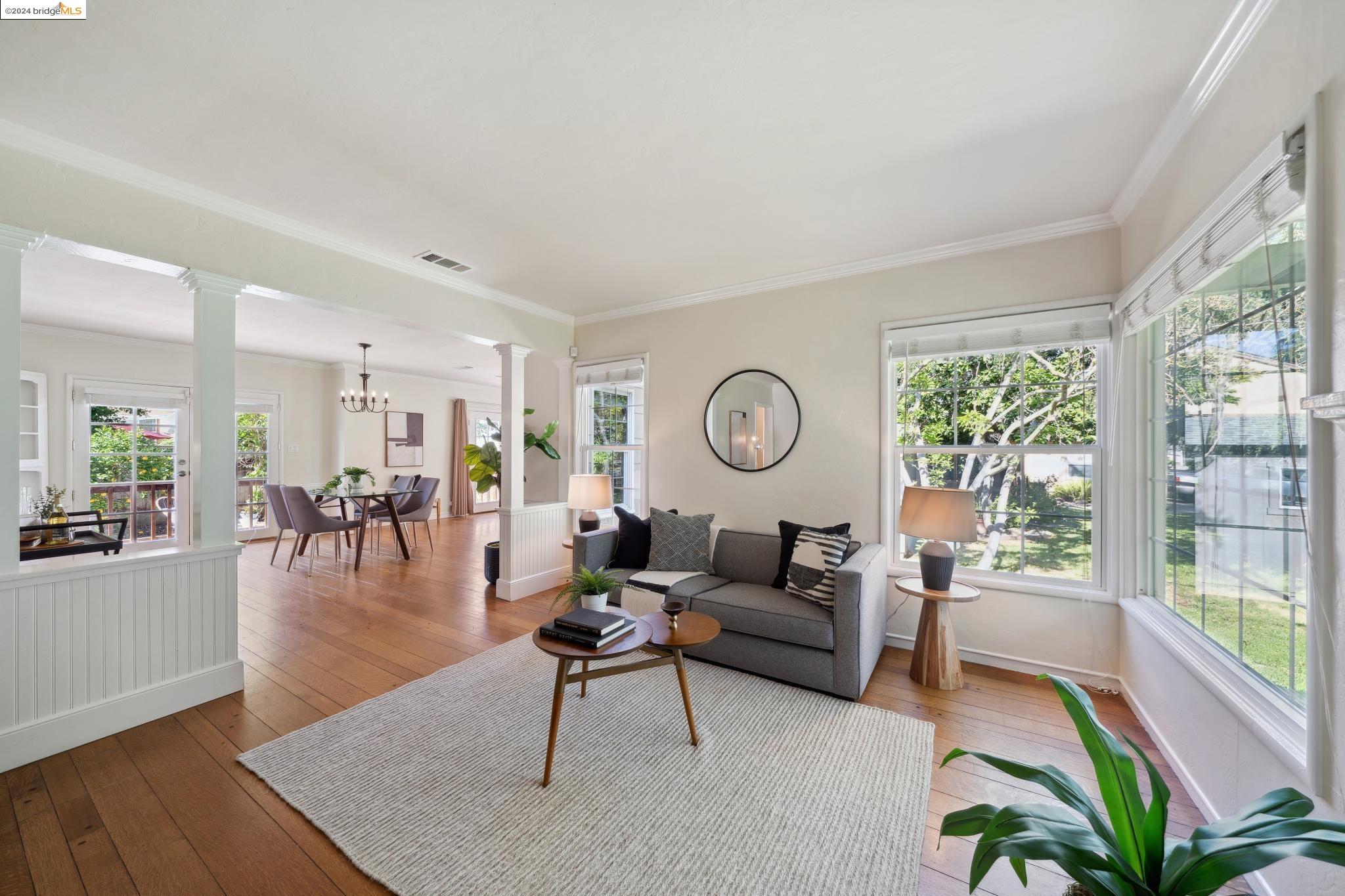 1324 Carl Ave