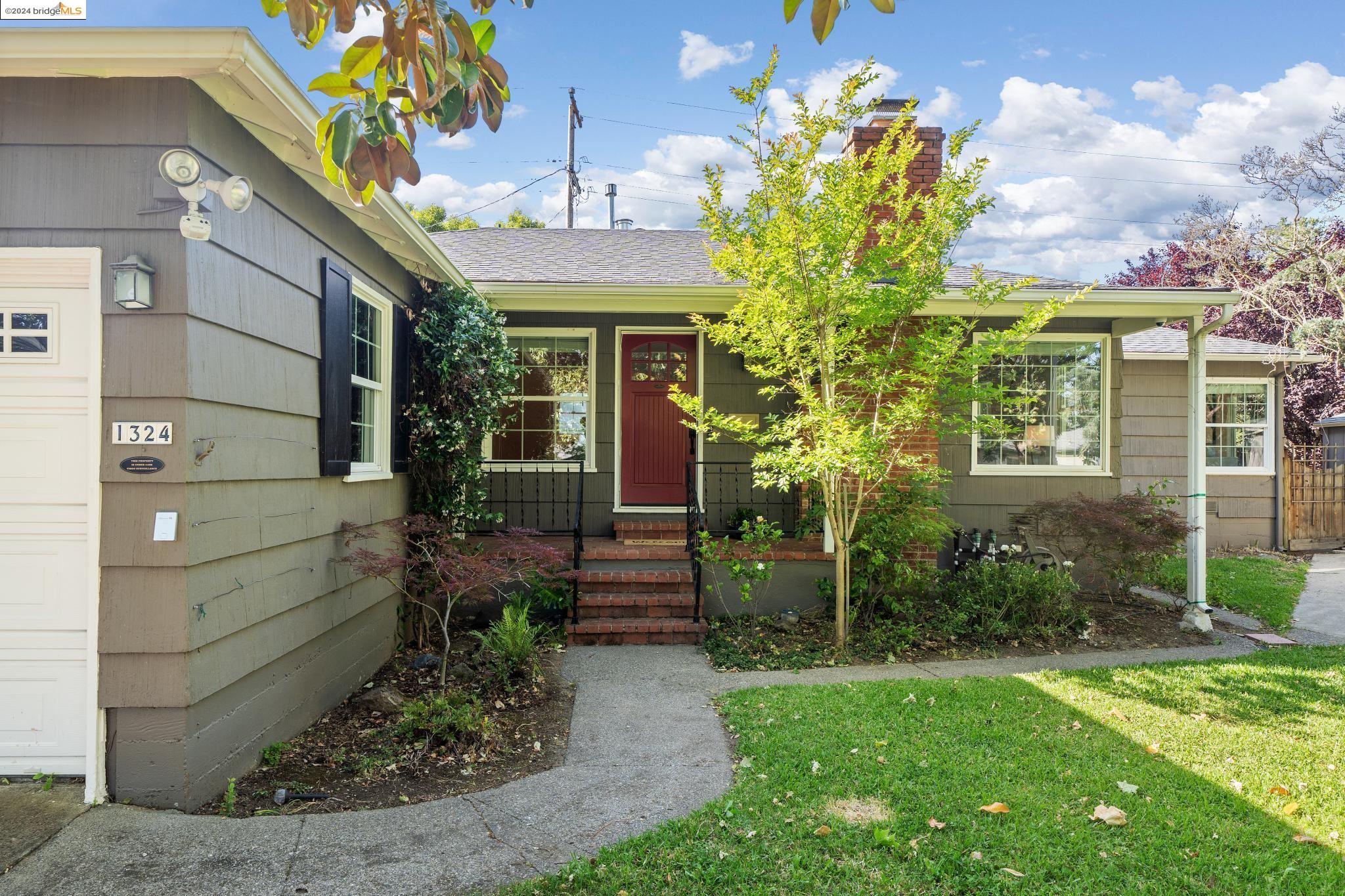 1324 Carl Ave