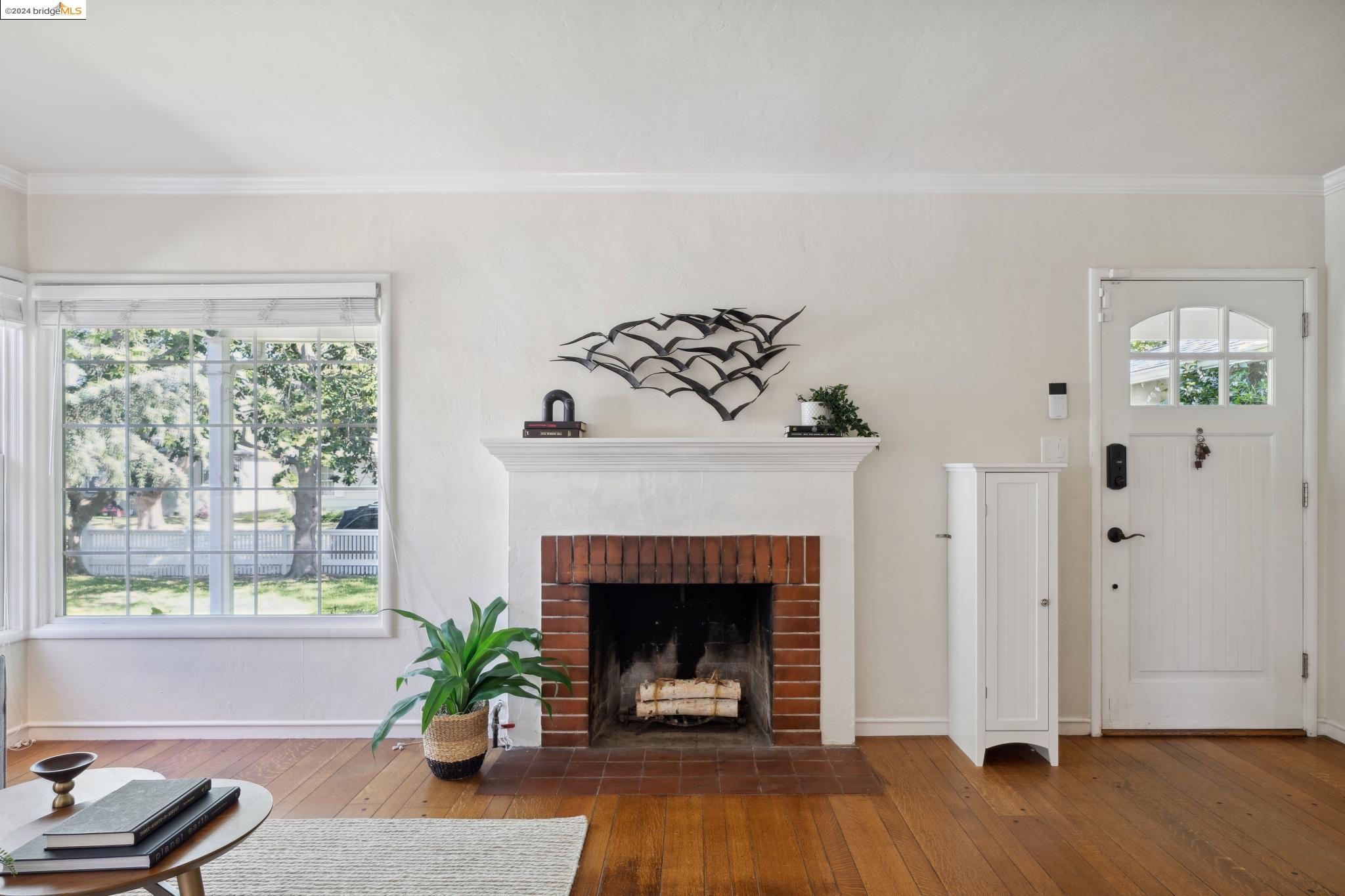 1324 Carl Ave