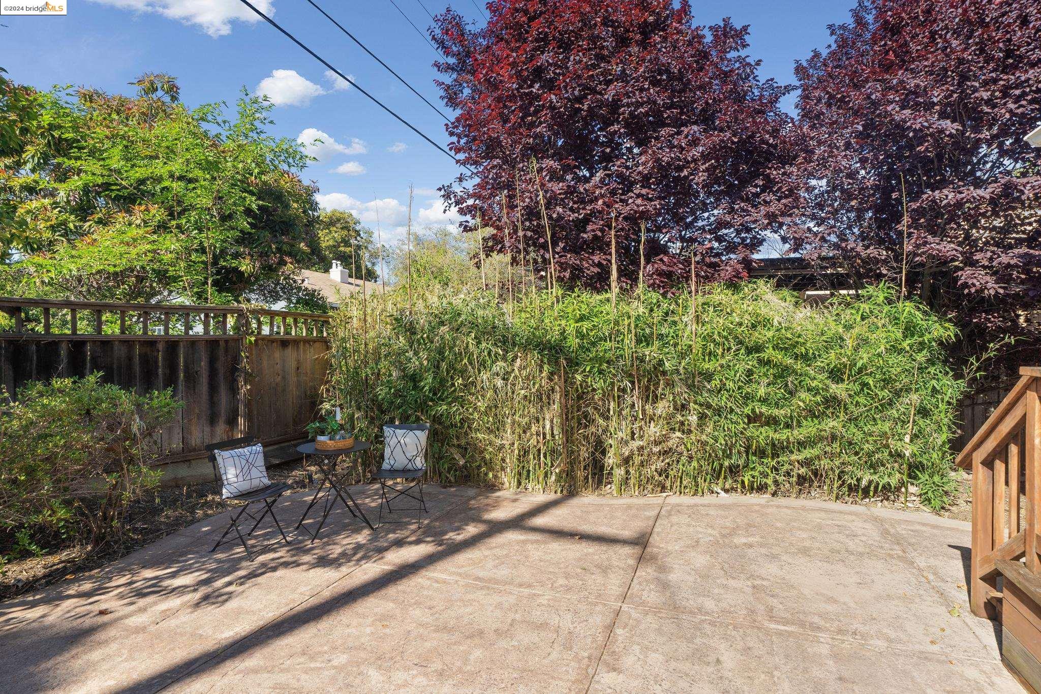 1324 Carl Ave