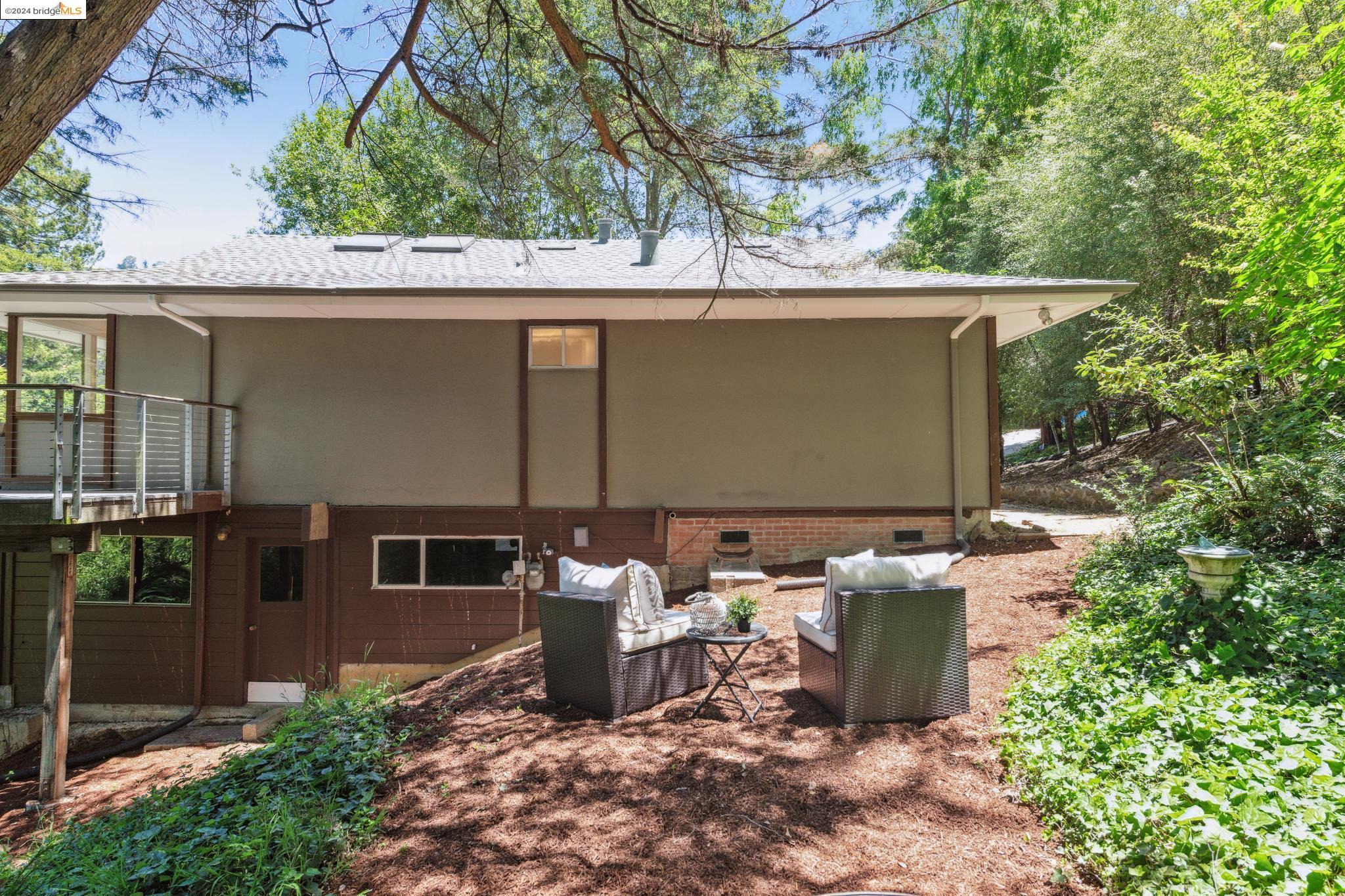 1708 Indian Way