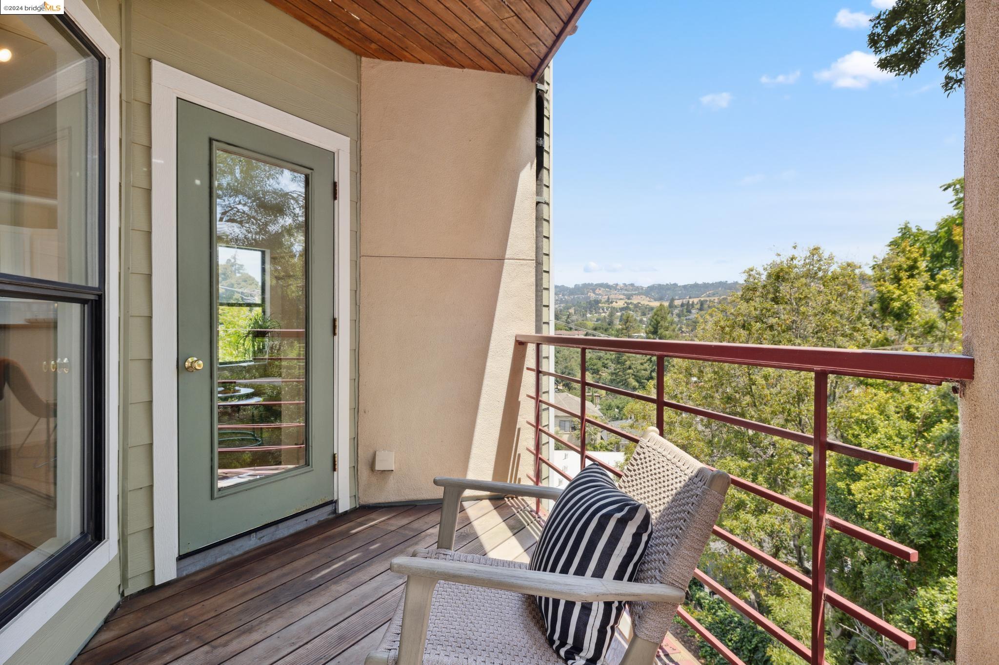 624 Jean St Unit: E