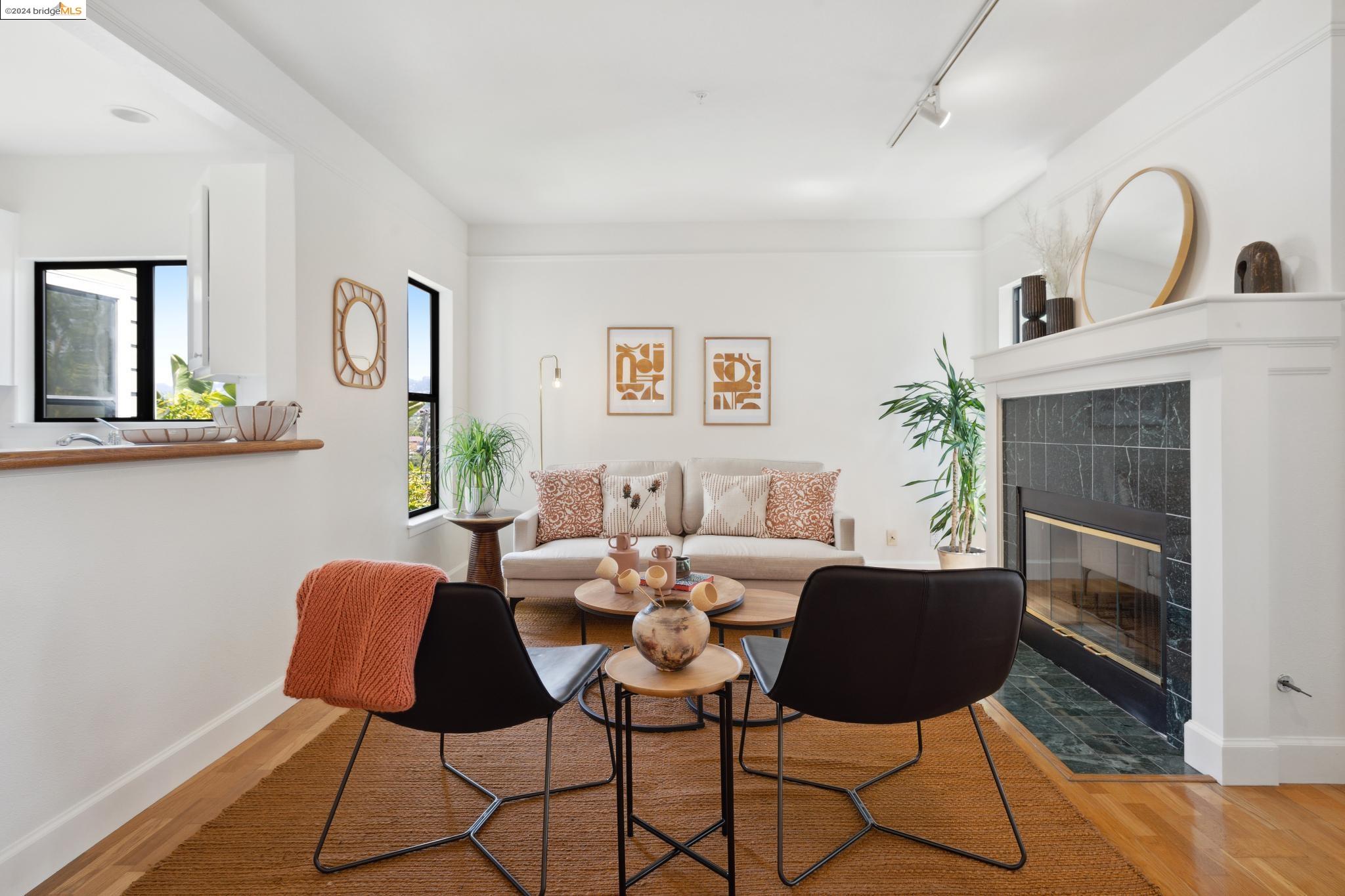 624 Jean St Unit: E