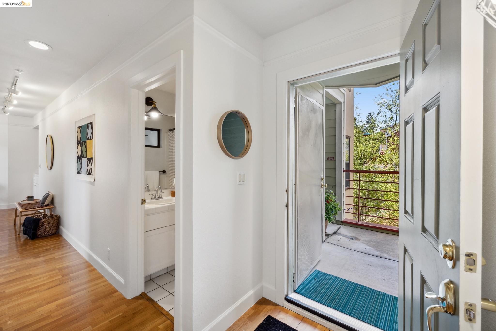 624 Jean St Unit: E