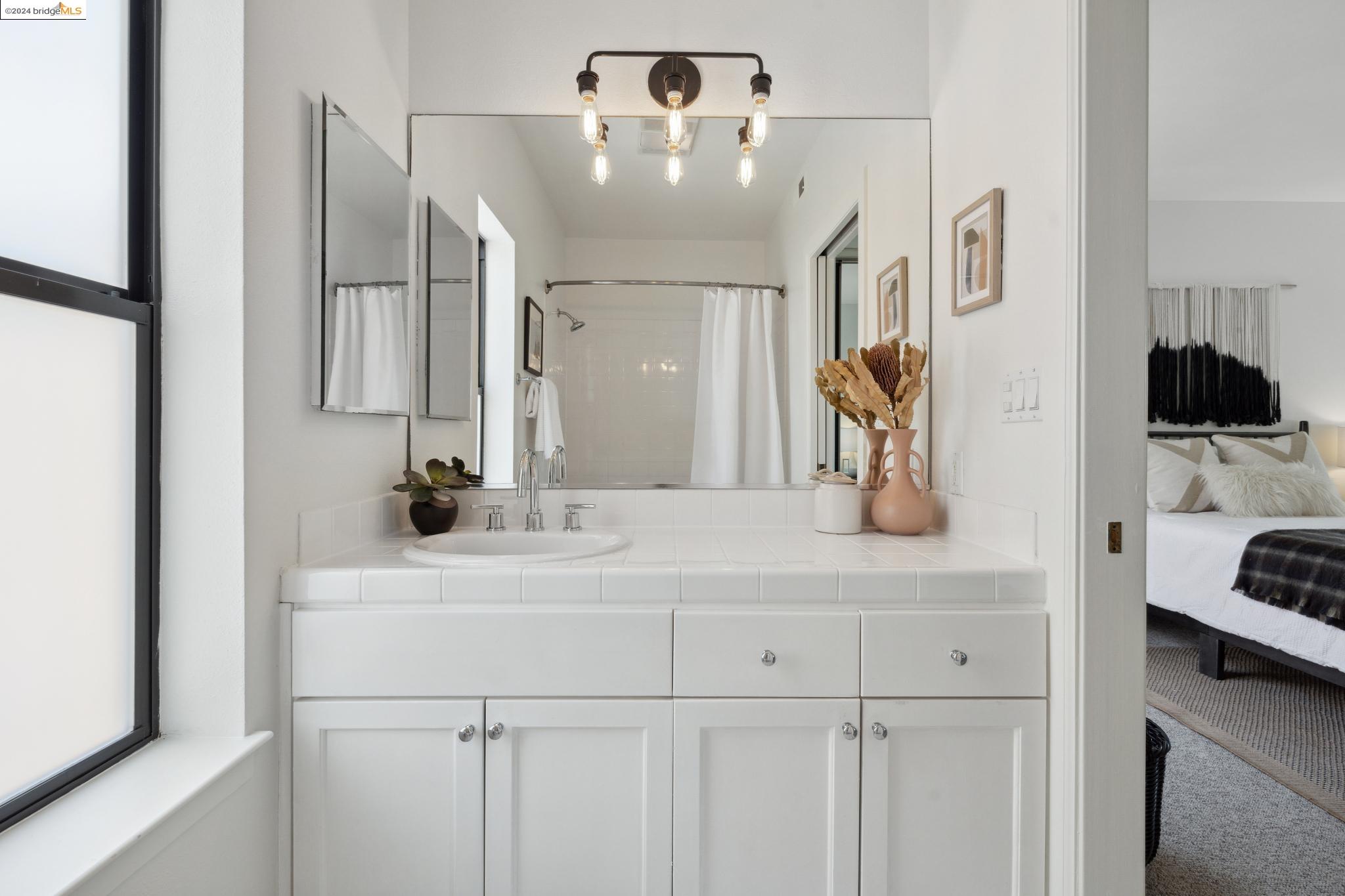 624 Jean St Unit: E