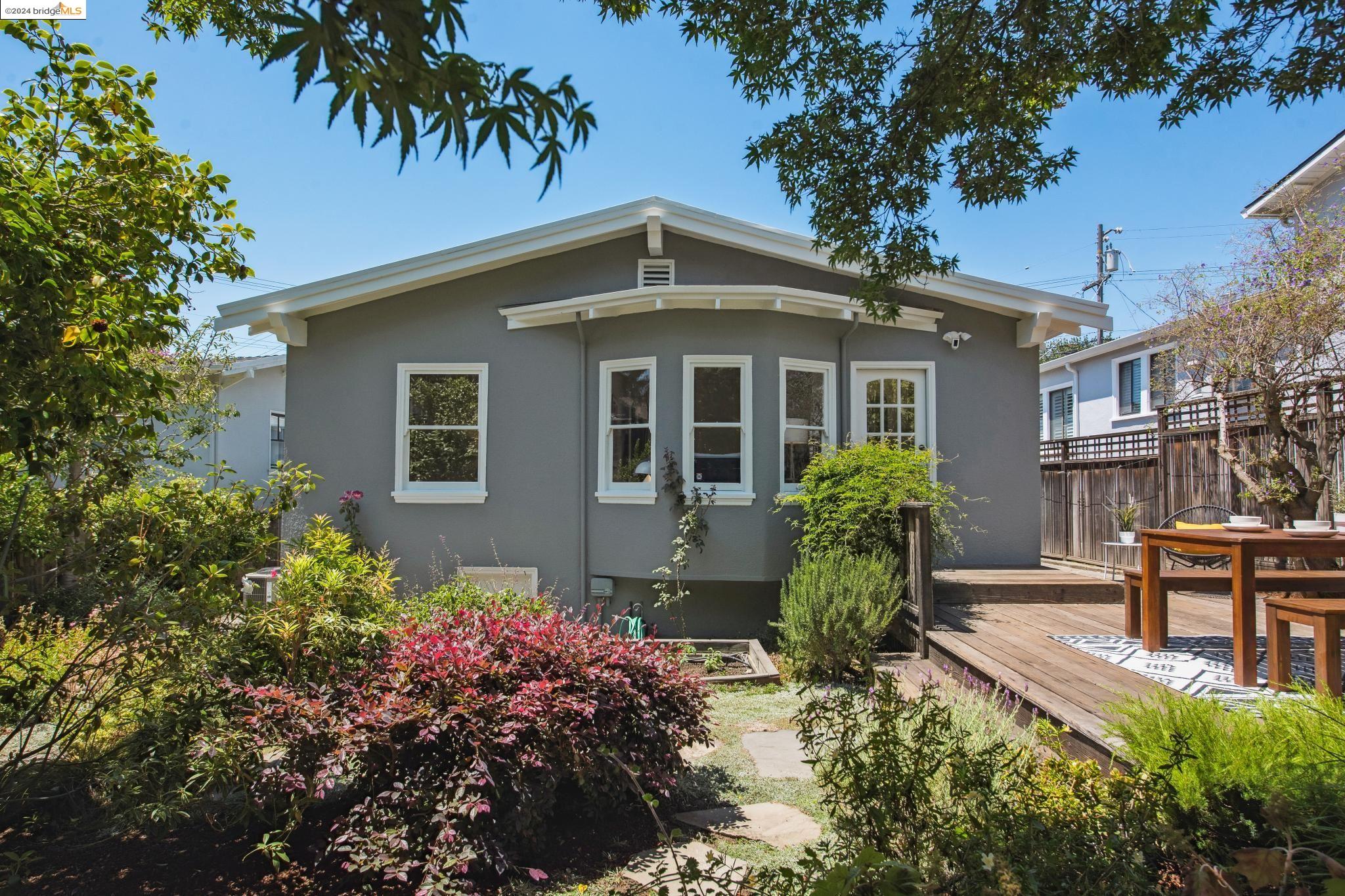 4606 Edgewood