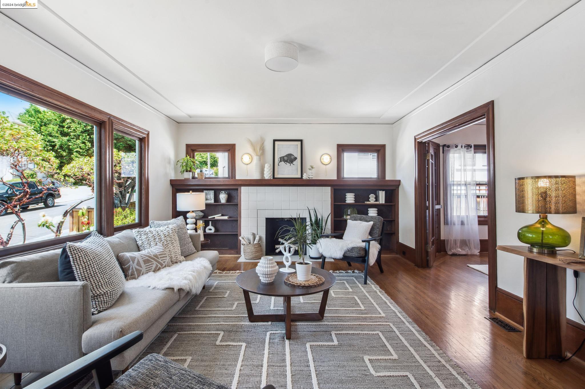 4606 Edgewood