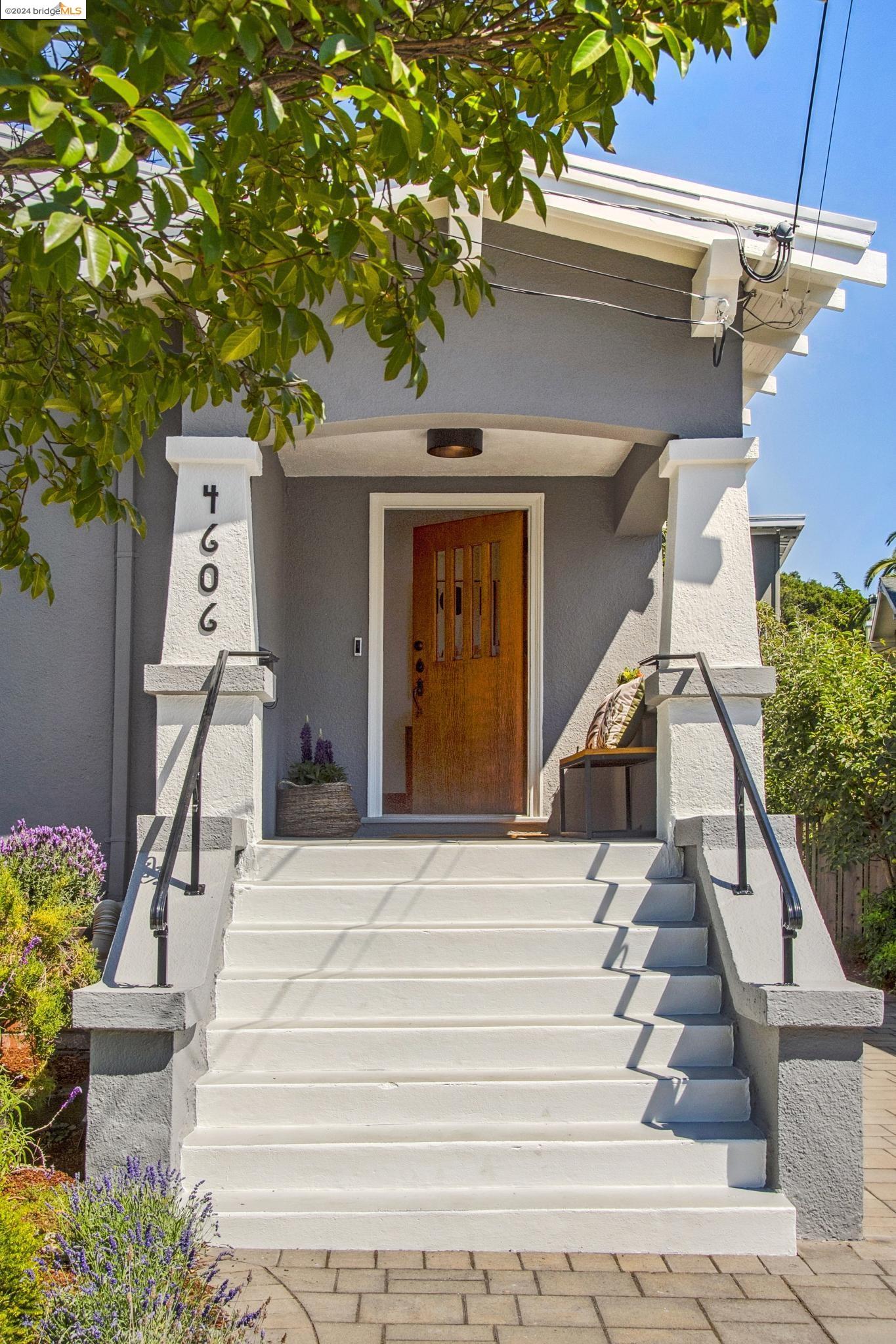 4606 Edgewood