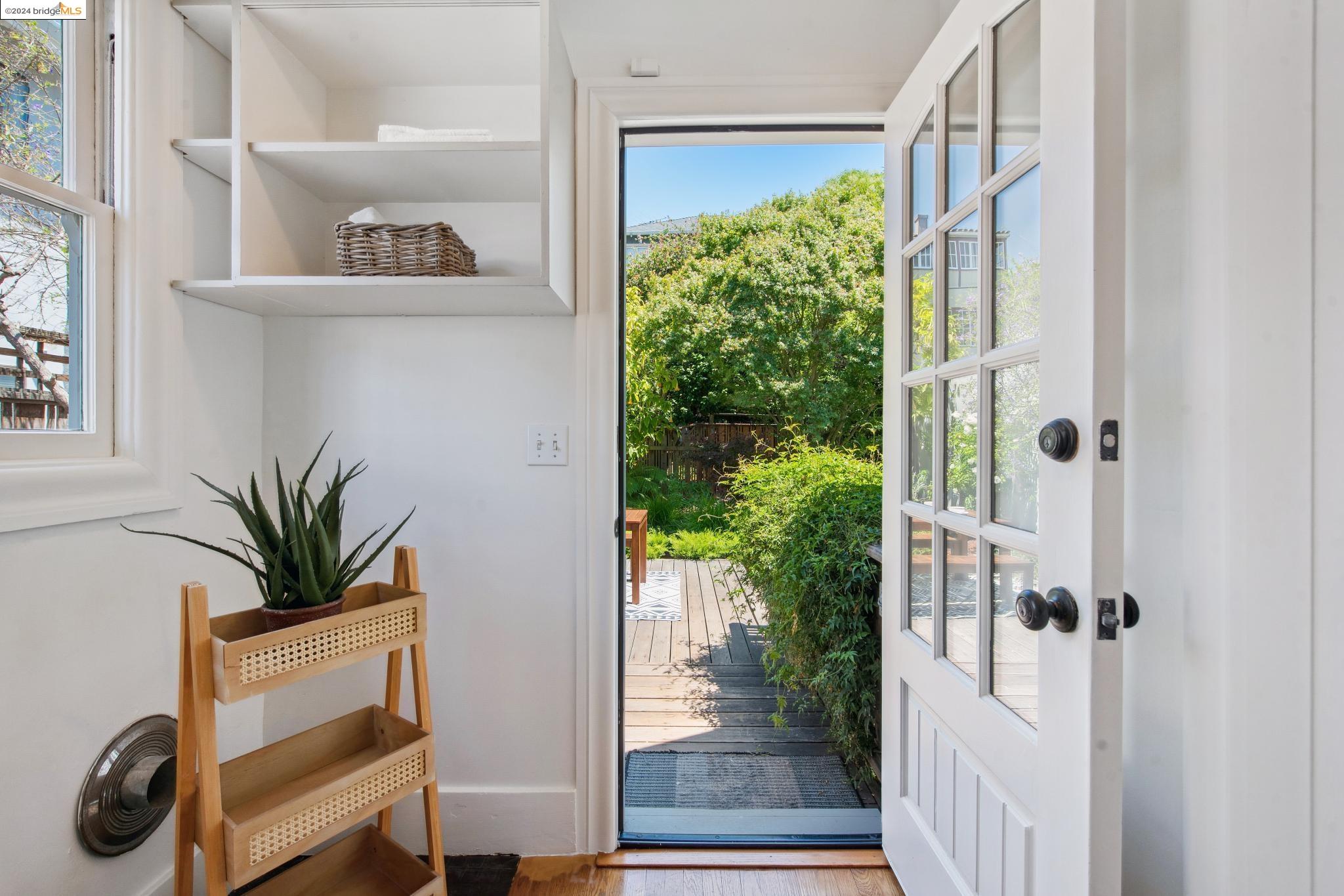4606 Edgewood
