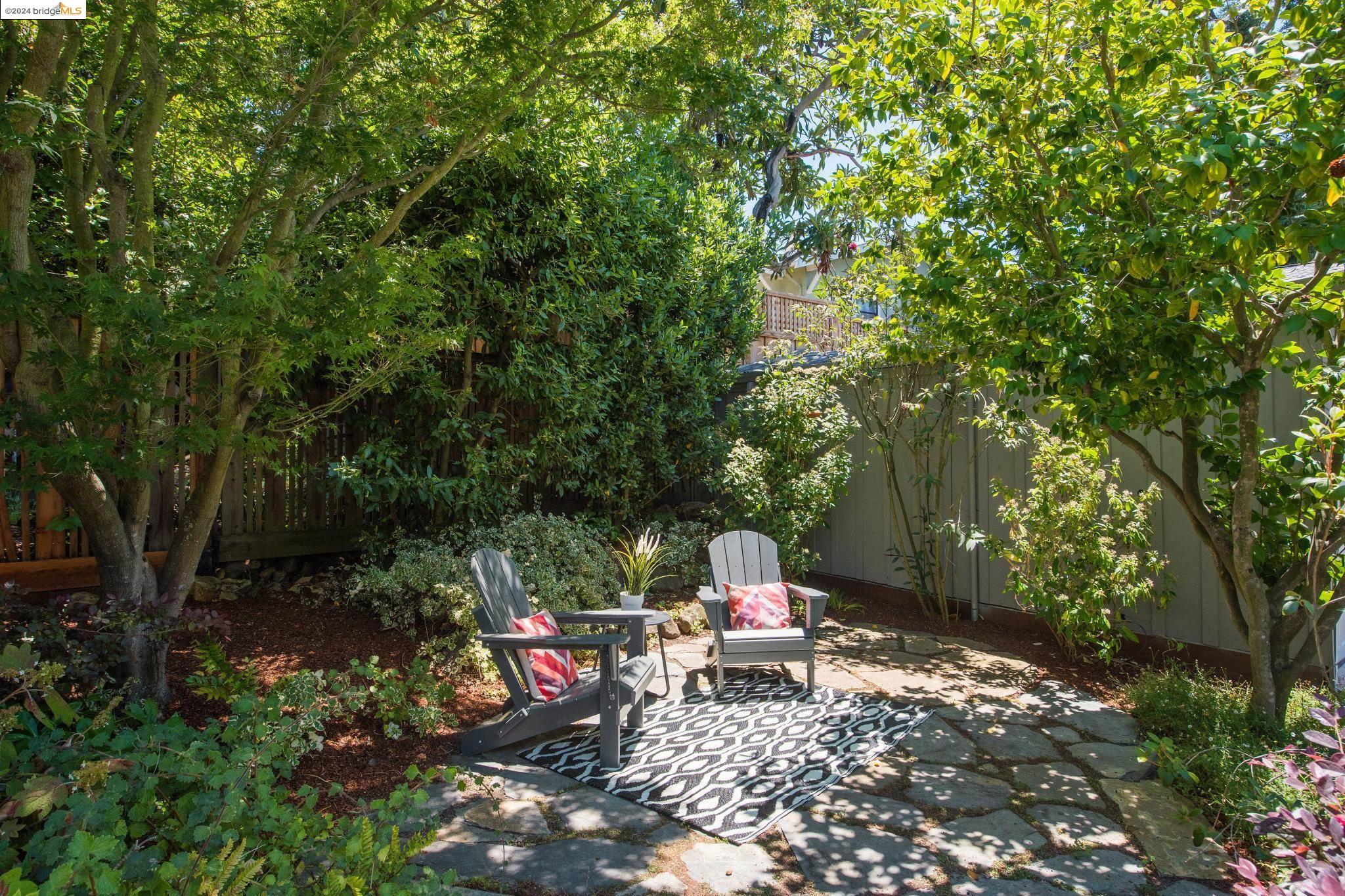 4606 Edgewood