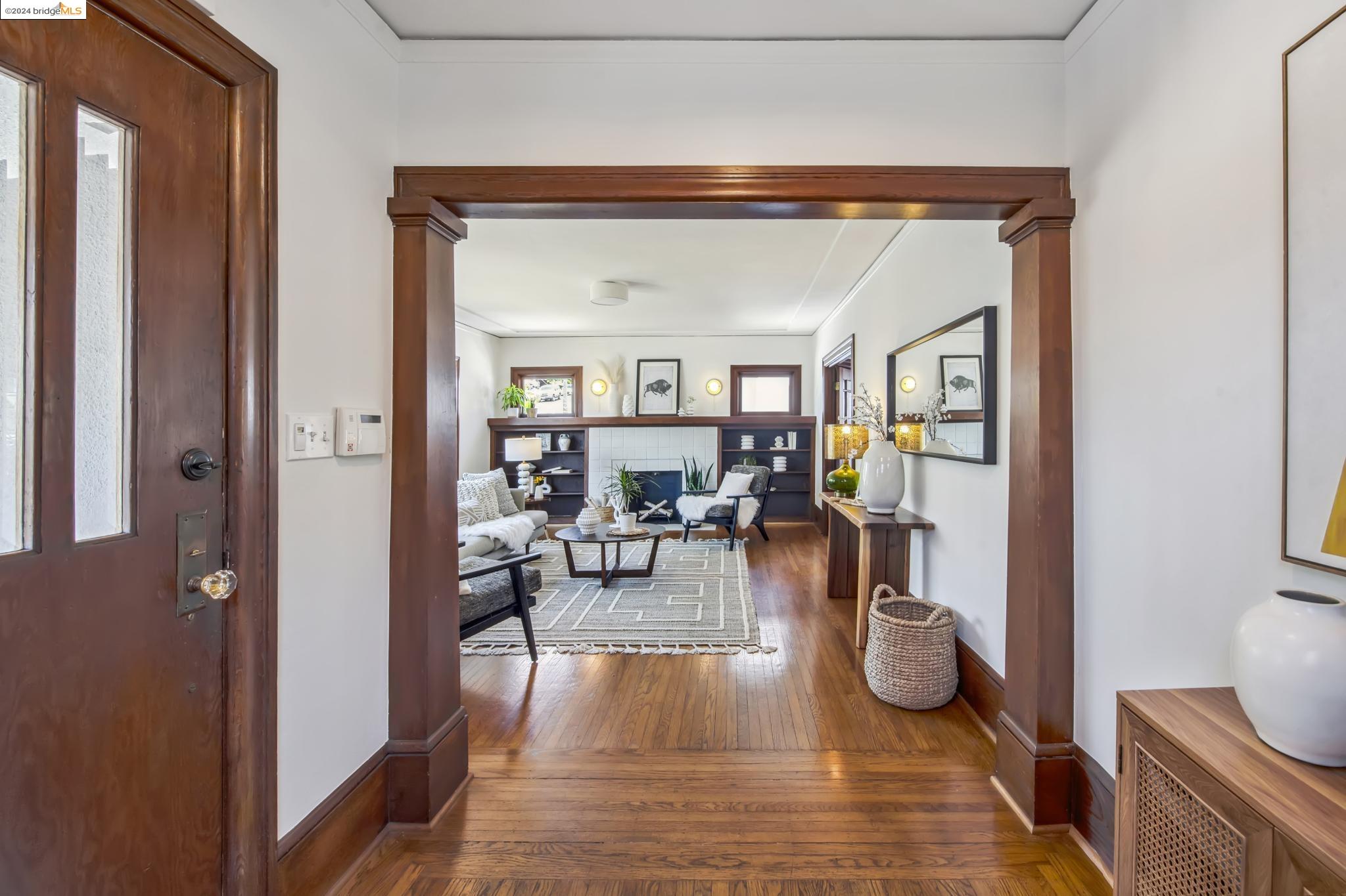 4606 Edgewood