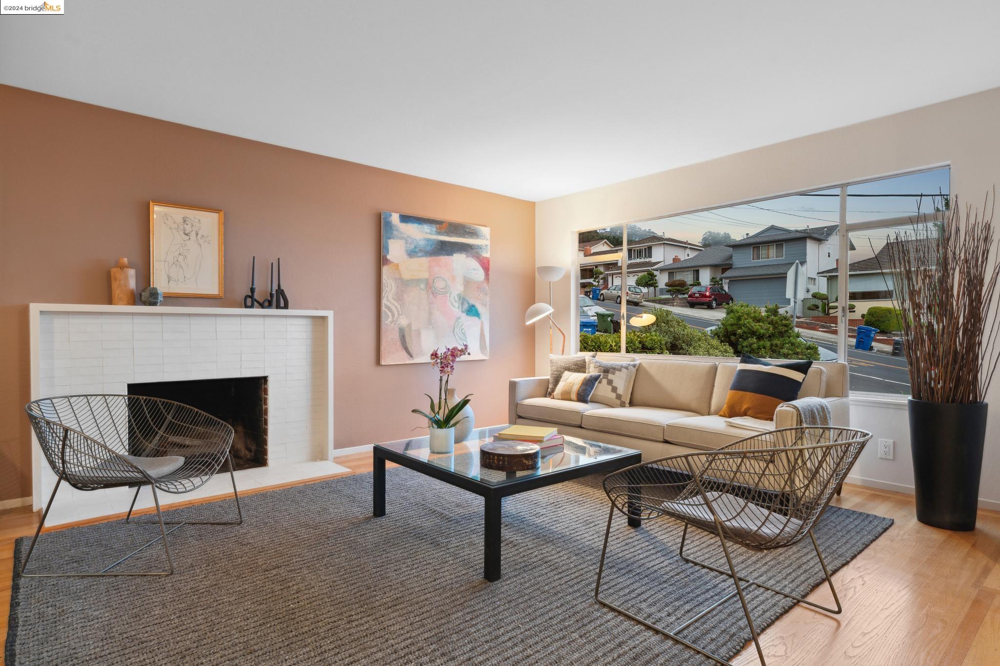 7311 Potrero Ave