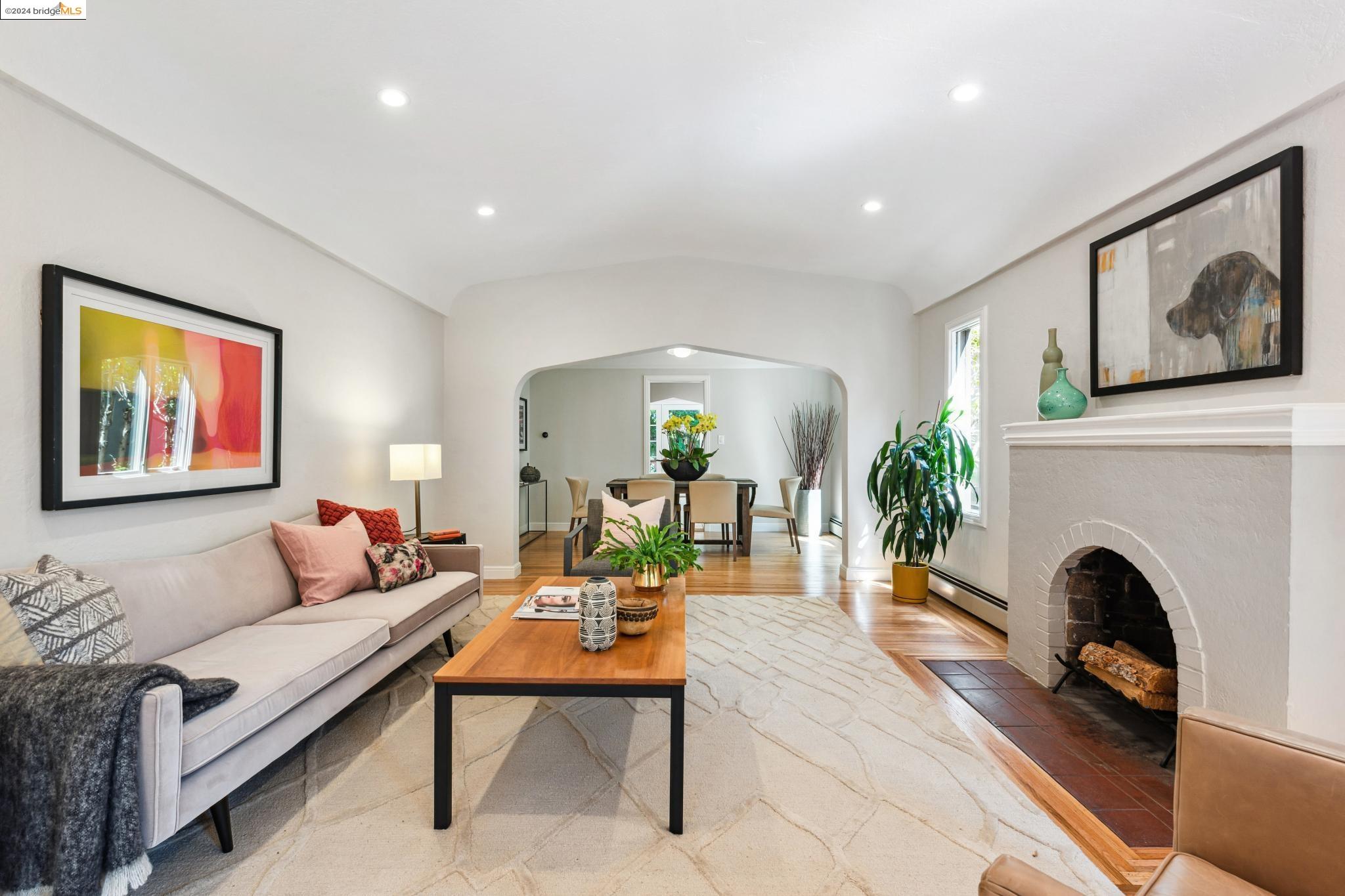 533 Neilson St
