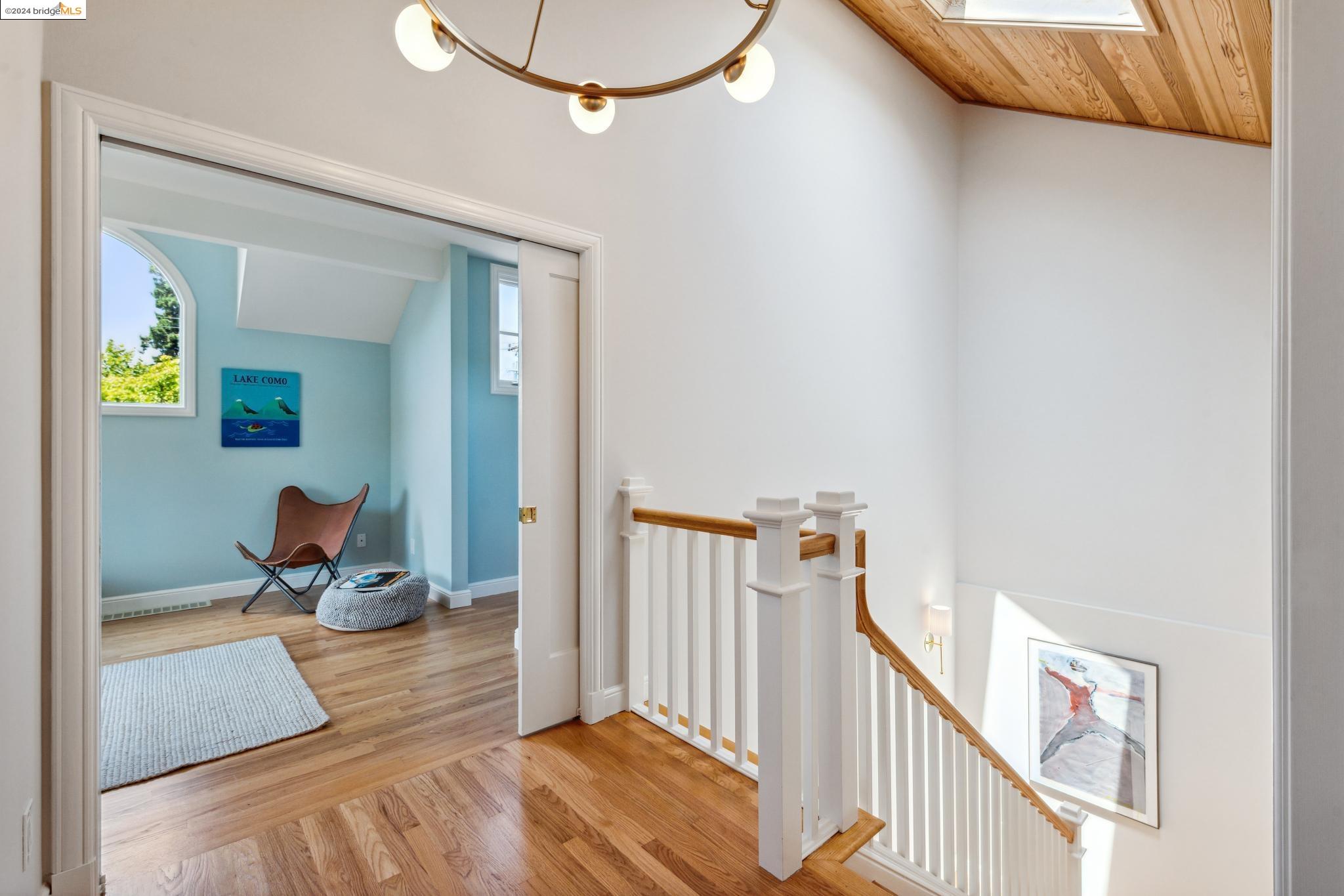 533 Neilson St