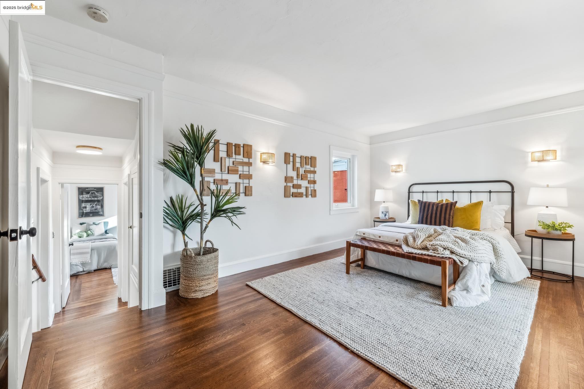 2745 Grande Vista Ave