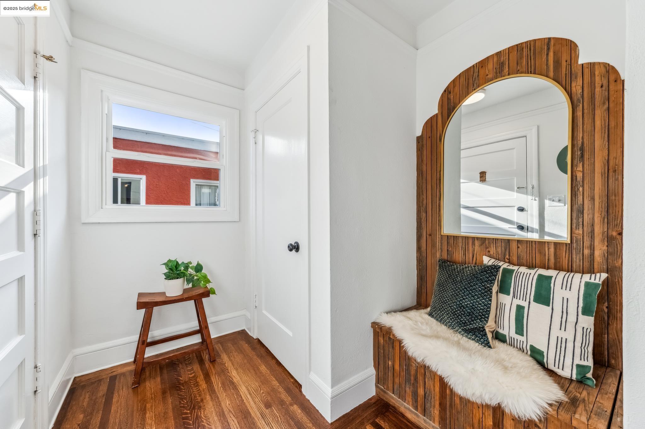 2745 Grande Vista Ave