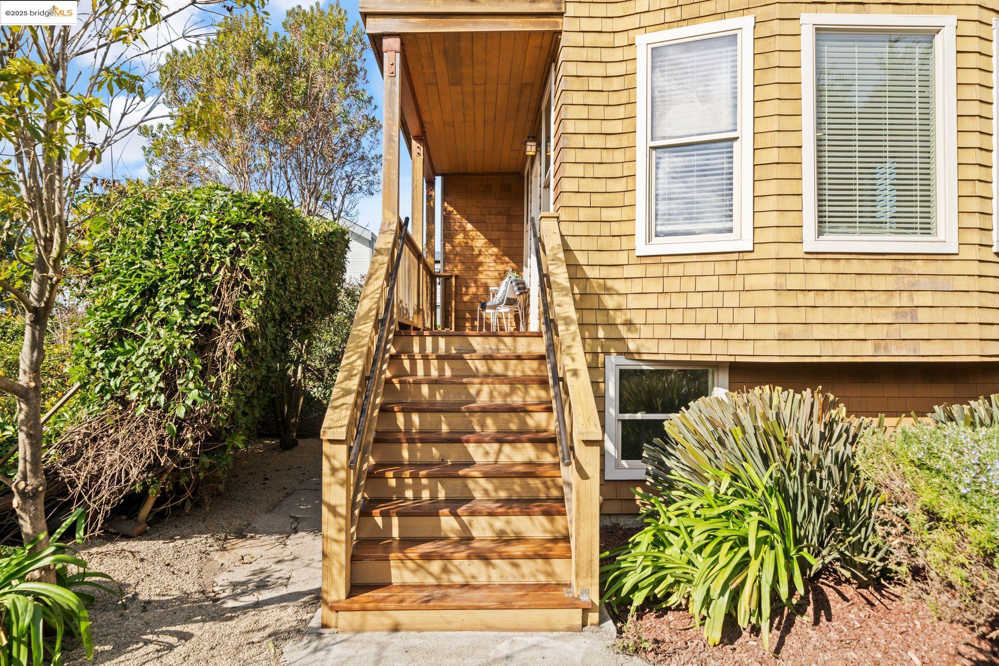 1527 Virginia Street