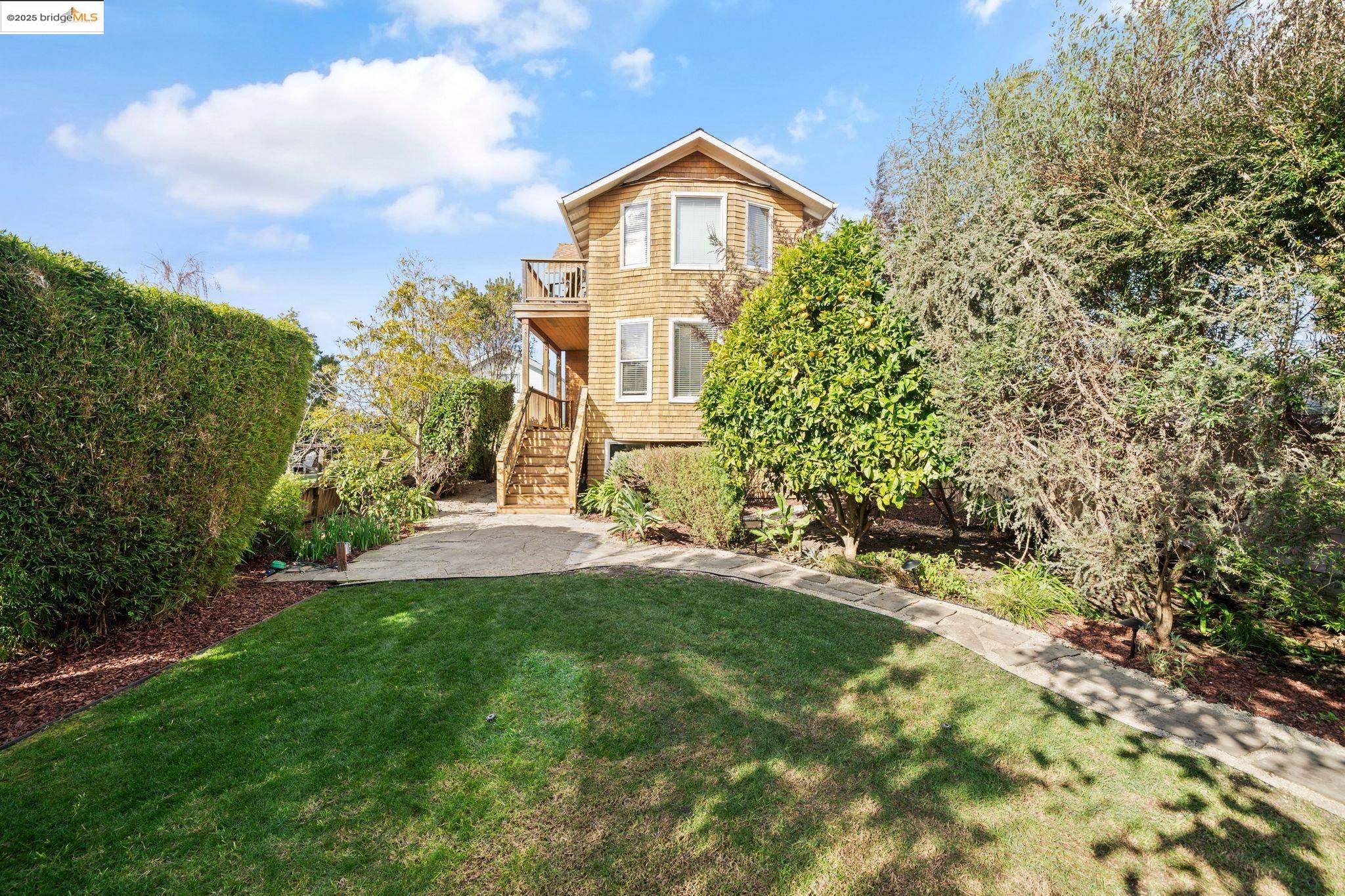 1527 Virginia Street