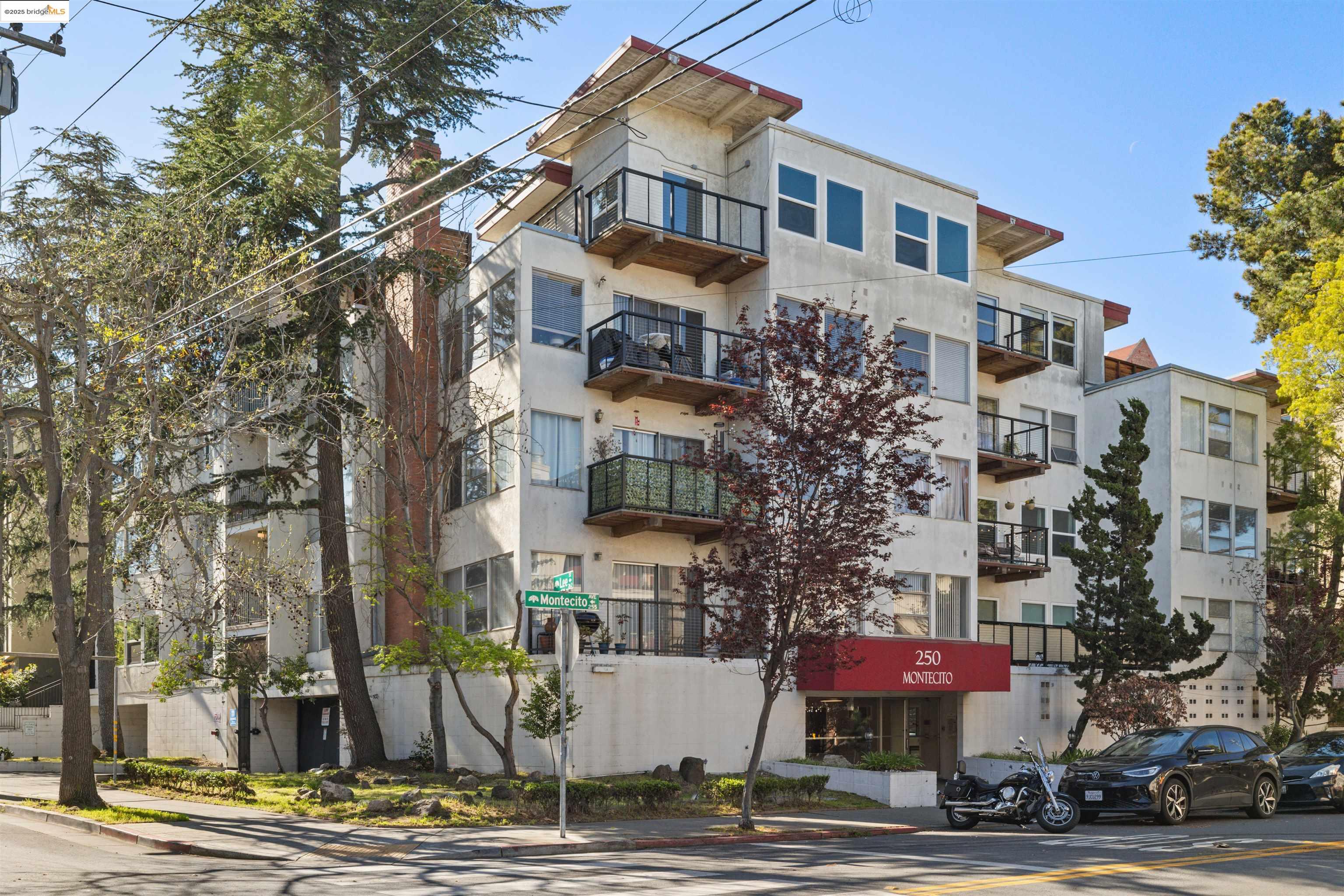 250 Montecito Ave. # 204